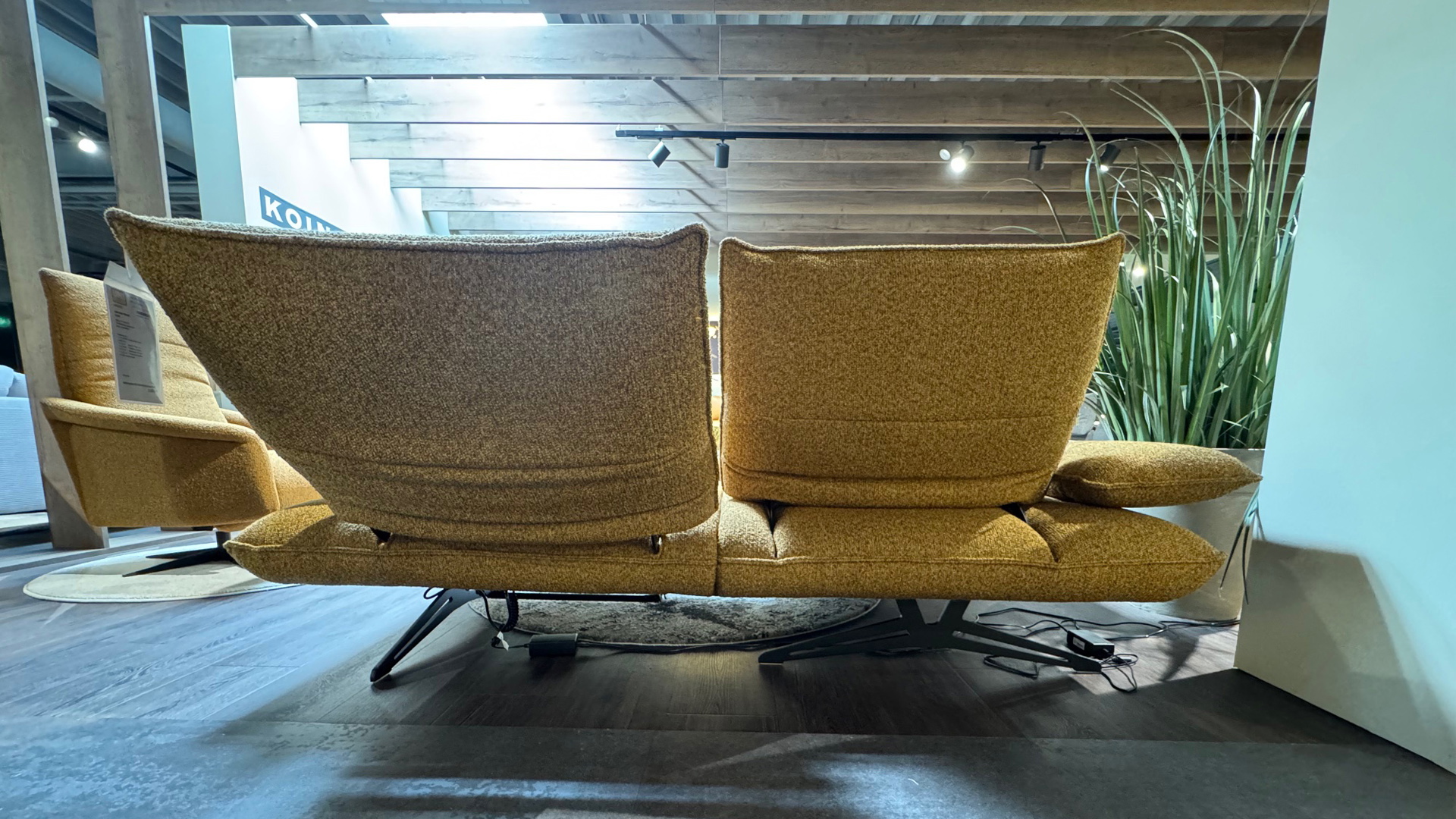Koinor Ecksofa mit motorischen Sitzauszug in Stoff -0160027901-04WW-A