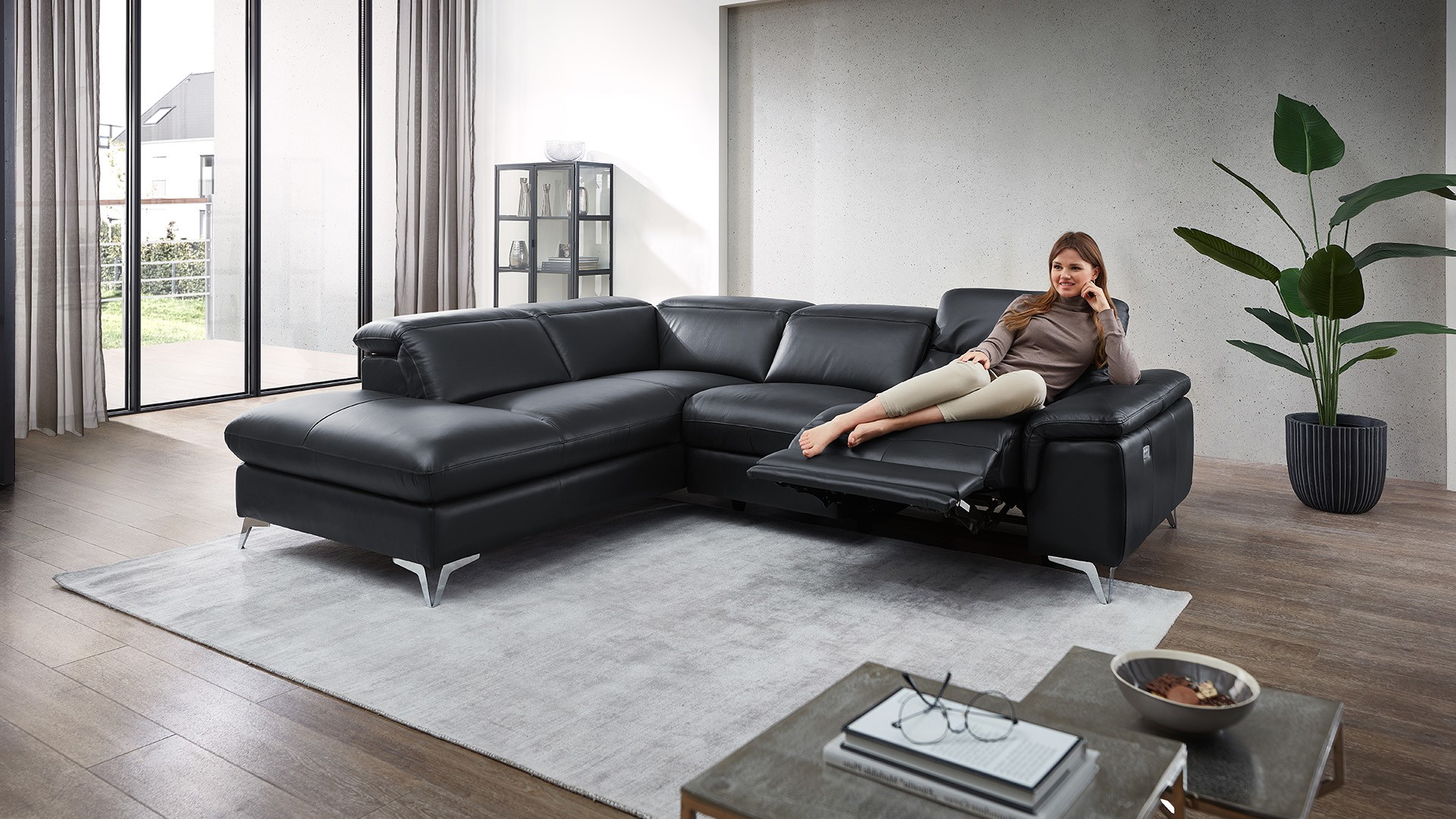 Ecksofa Seahawk mit motorischer Relaxfunktion in Leder Ecksofa Seahawk mit motorischer Relaxfunktion in Leder