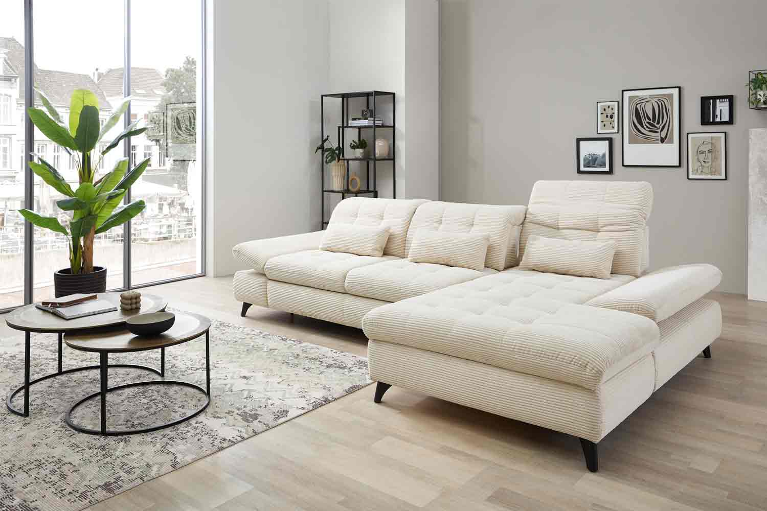 Ecksofa inkl. Sitztiefenverstellung in trendigen Cord