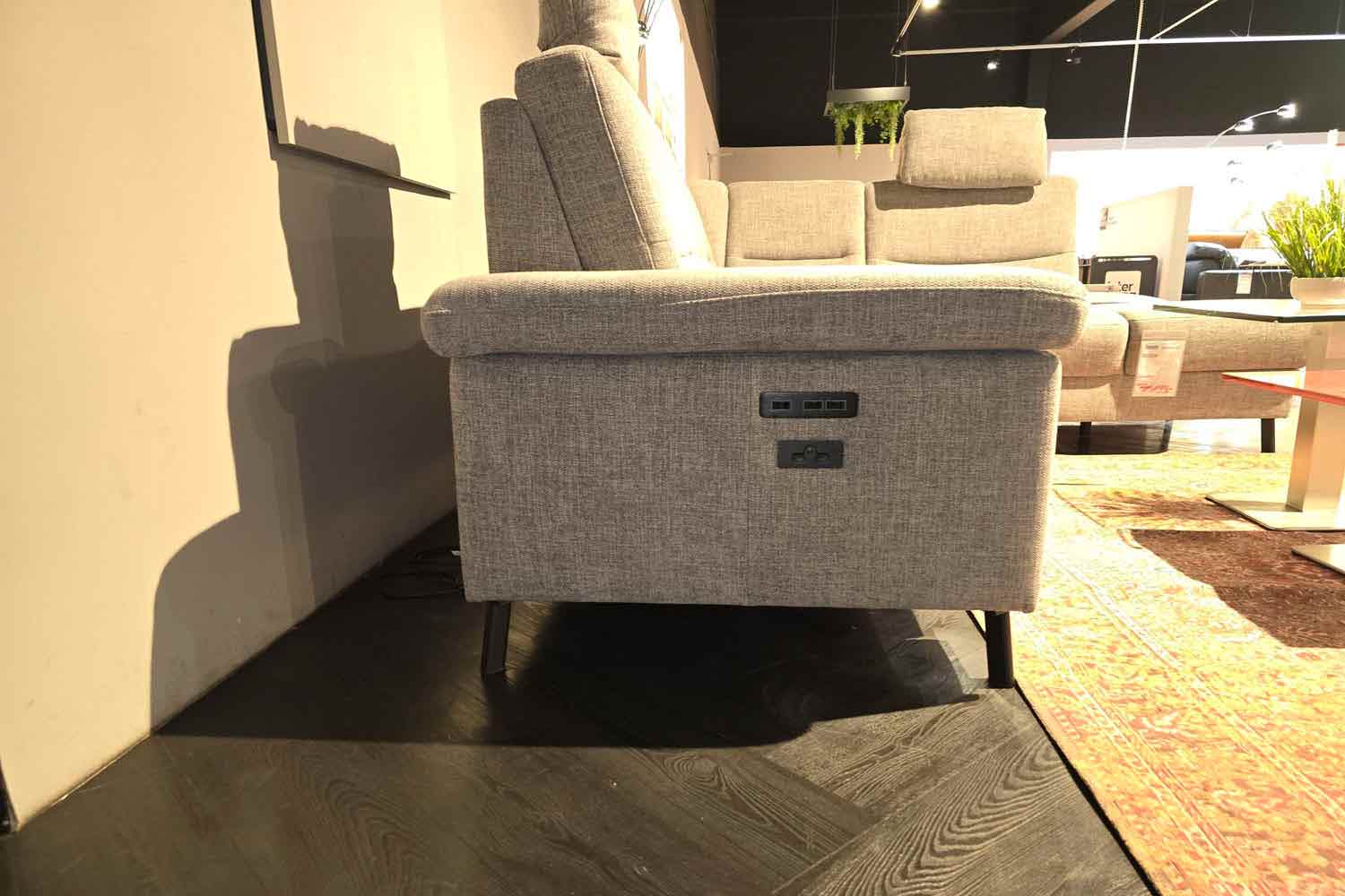 Ecksofa inkl. vielen Funktionen in Stoff