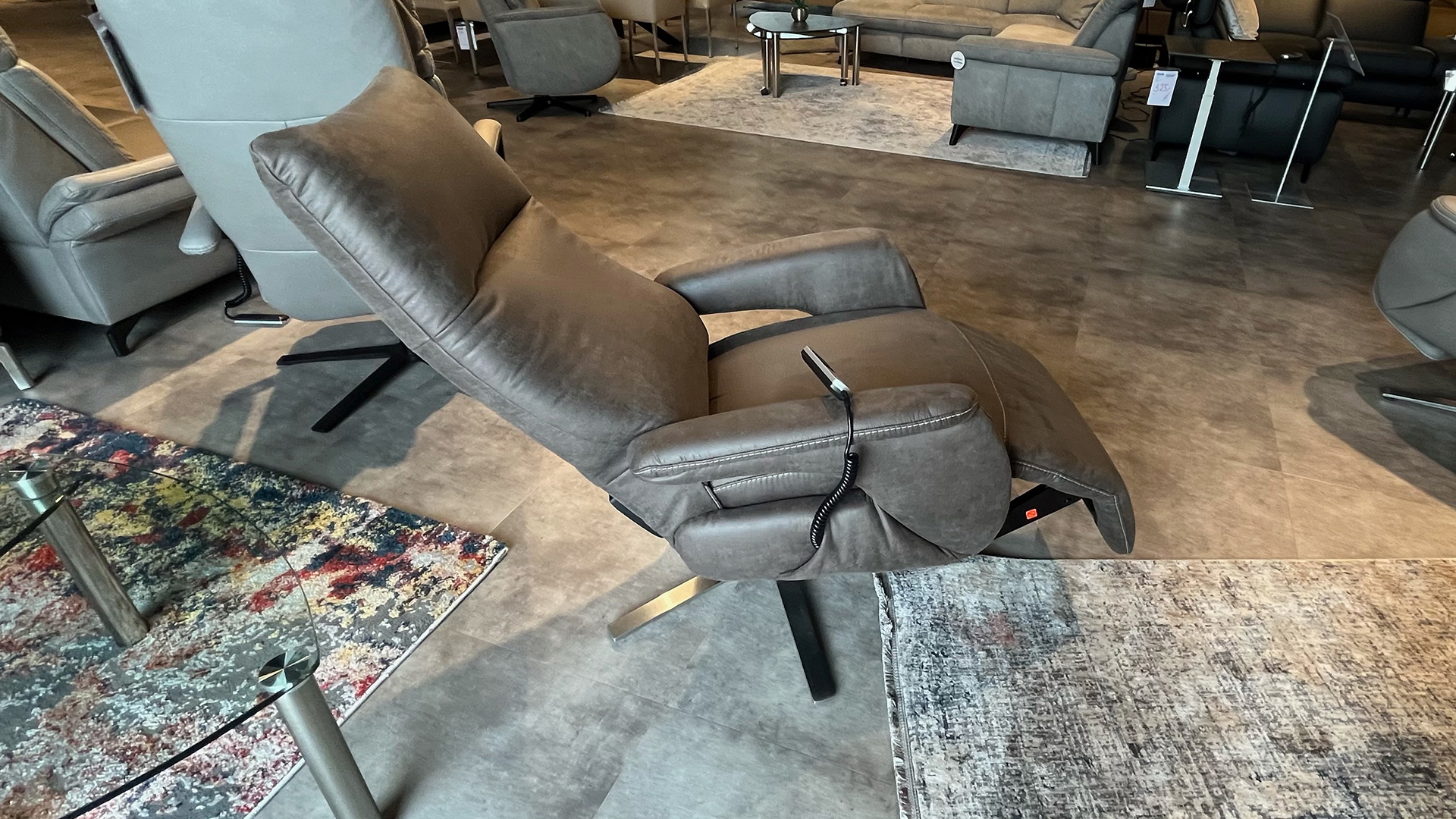 Sessel inkl. motorischer Relaxfunktion mit Herz-Waage und Akku in Stoff-0764018500-36WW-A