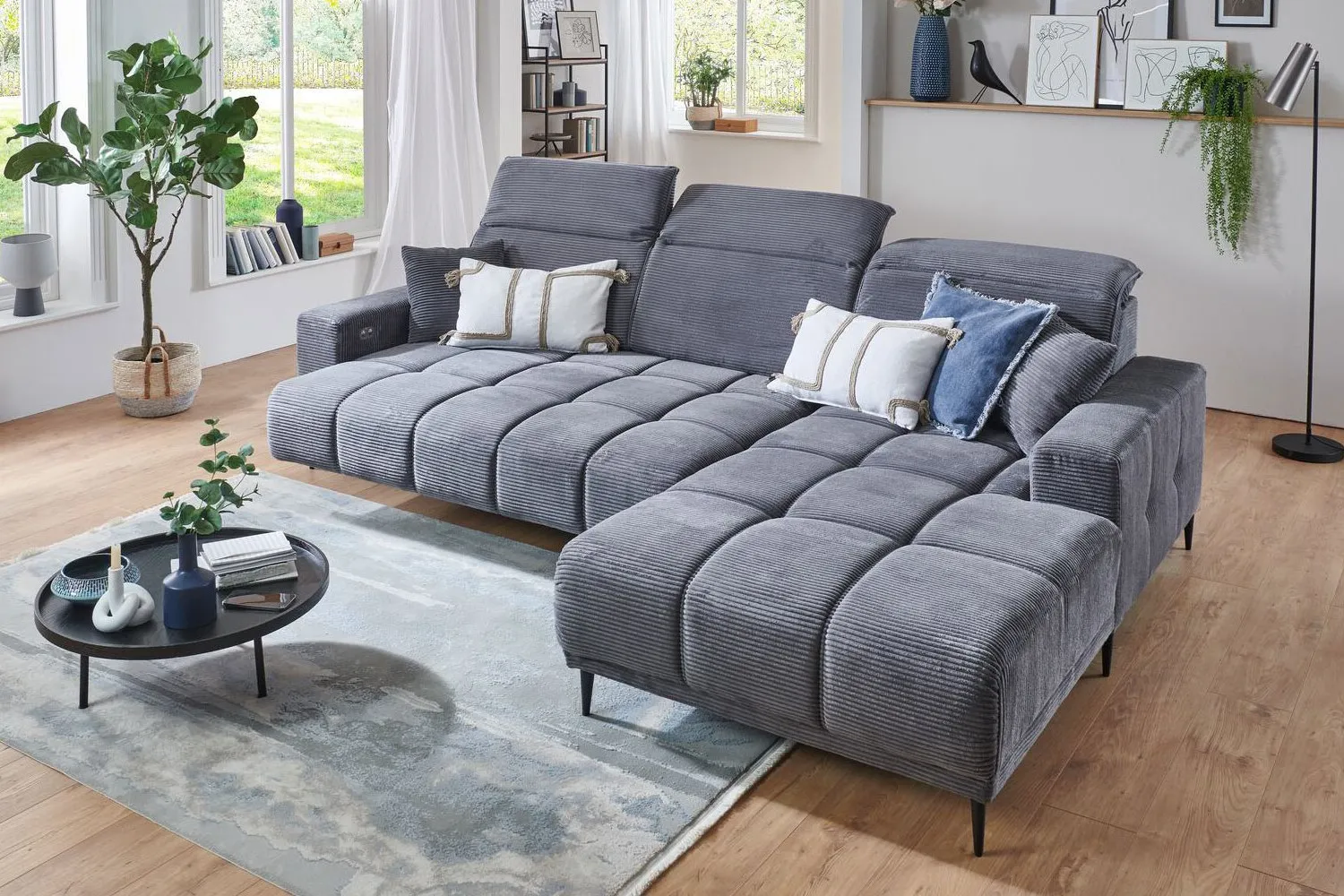Iwaniccy Cord Ecksofa inkl. manueller Kopfteilverstellung