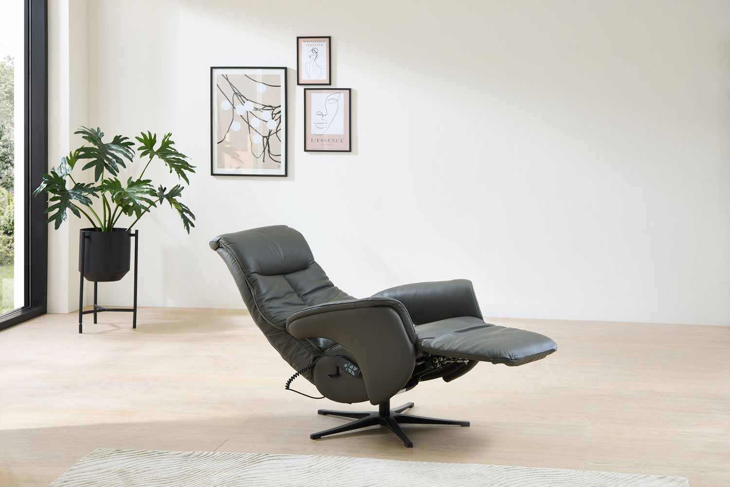 Relaxsessel inkl. 3-motorische Relaxfunktion in Leder-Lederlook
