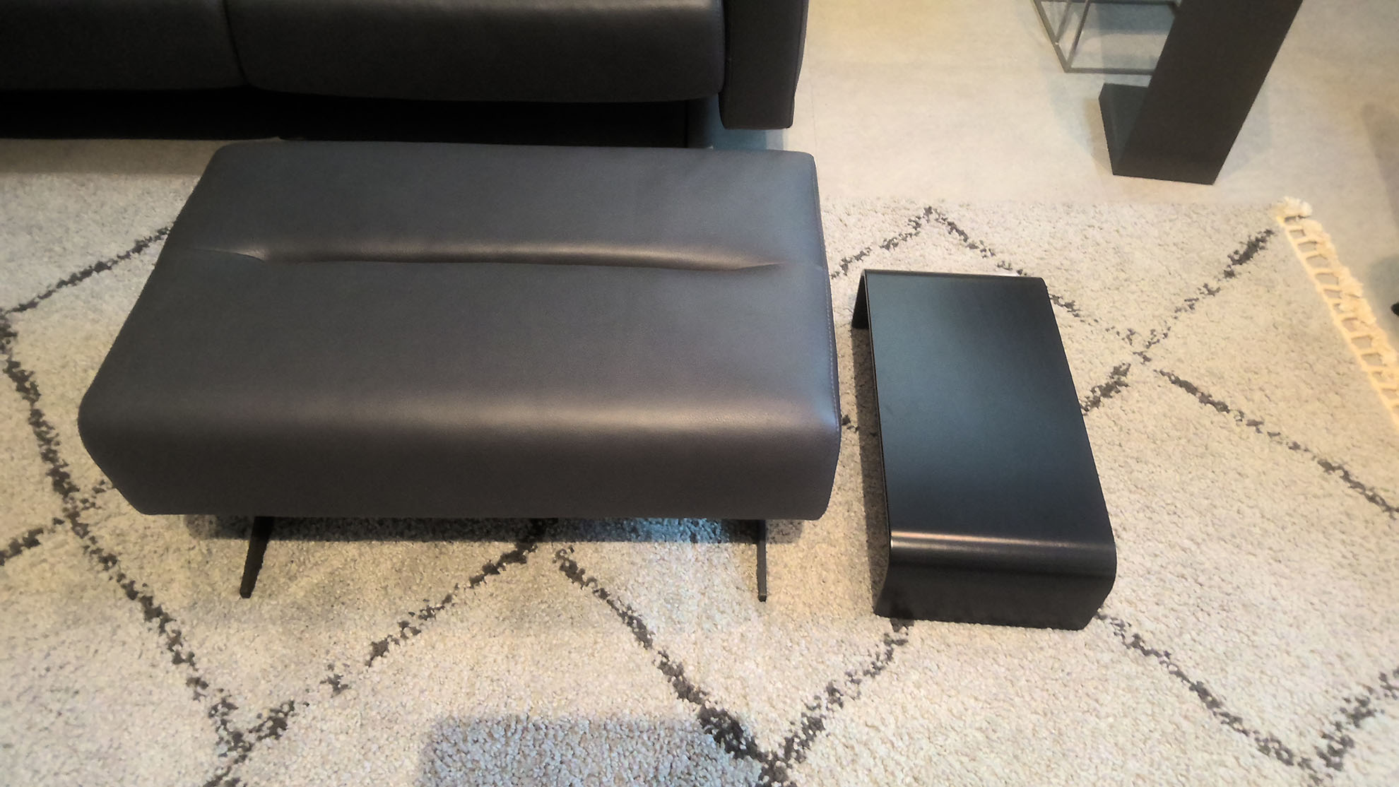 Stressless Ecksofa mit BalanceAdapt Funktion und Hocker in Leder-0565074801-02-39WW-A