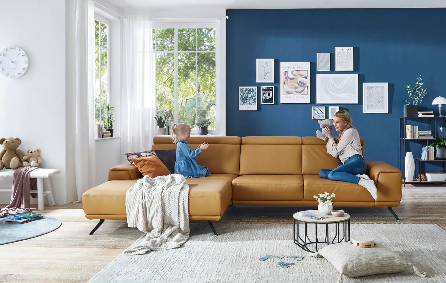 Modulmaster Ecksofa inkl. Kopfteilfunktion in Leder