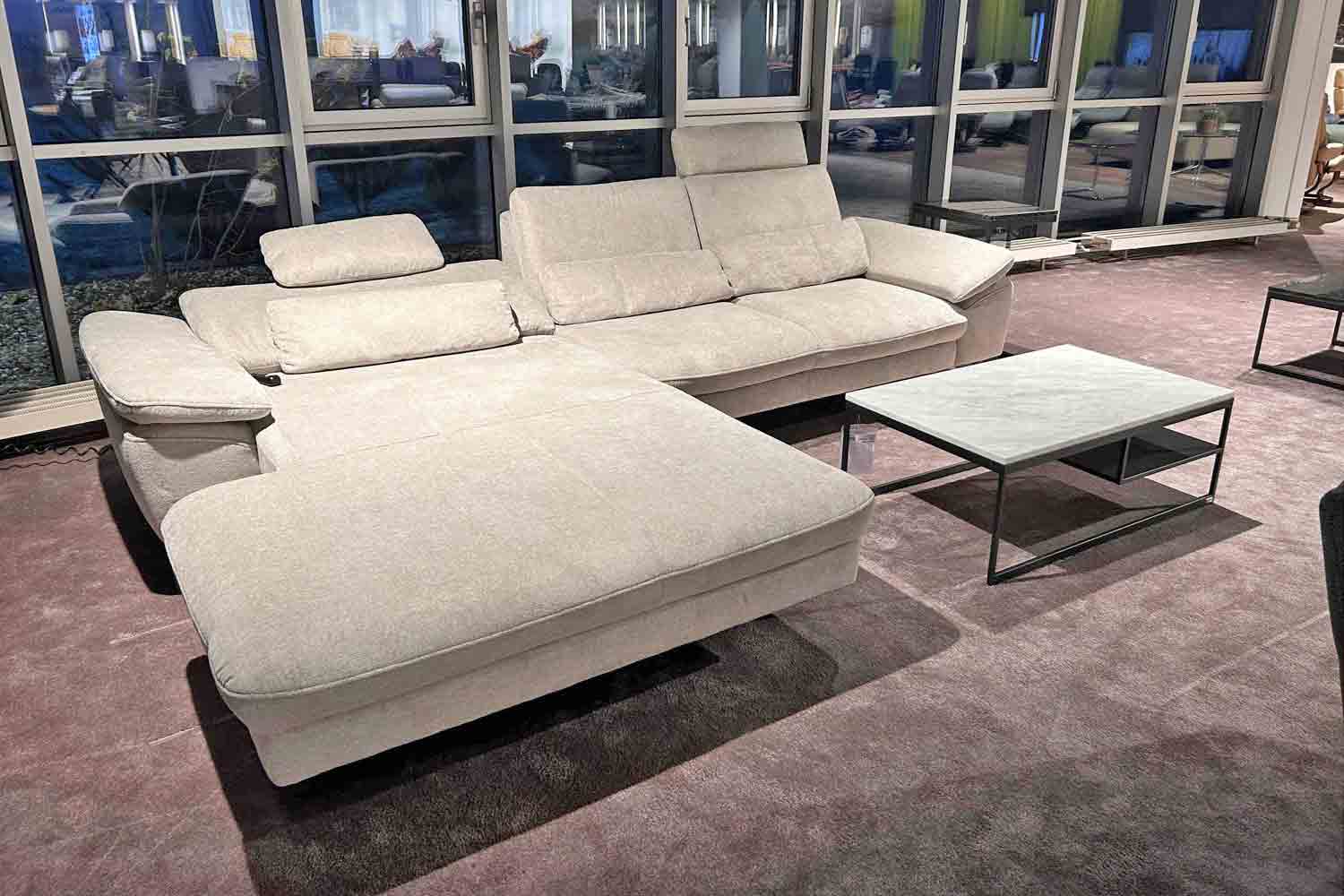 Gallery M Ecksofa Diana inkl. vielen Funktionen in Stoff