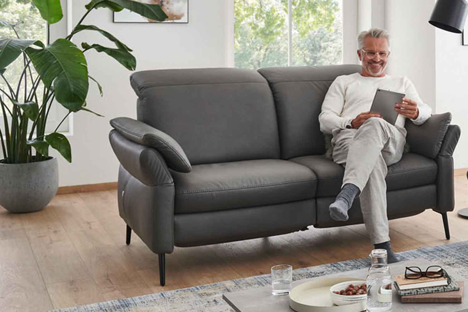 Couchgarnitur mit Federkern in Stoff