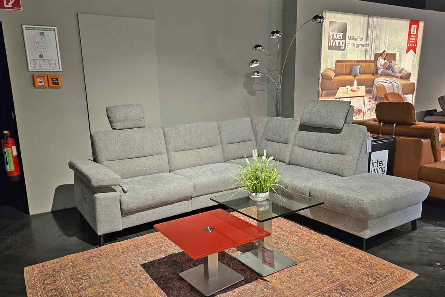 Ecksofa inkl. vielen Funktionen in Stoff