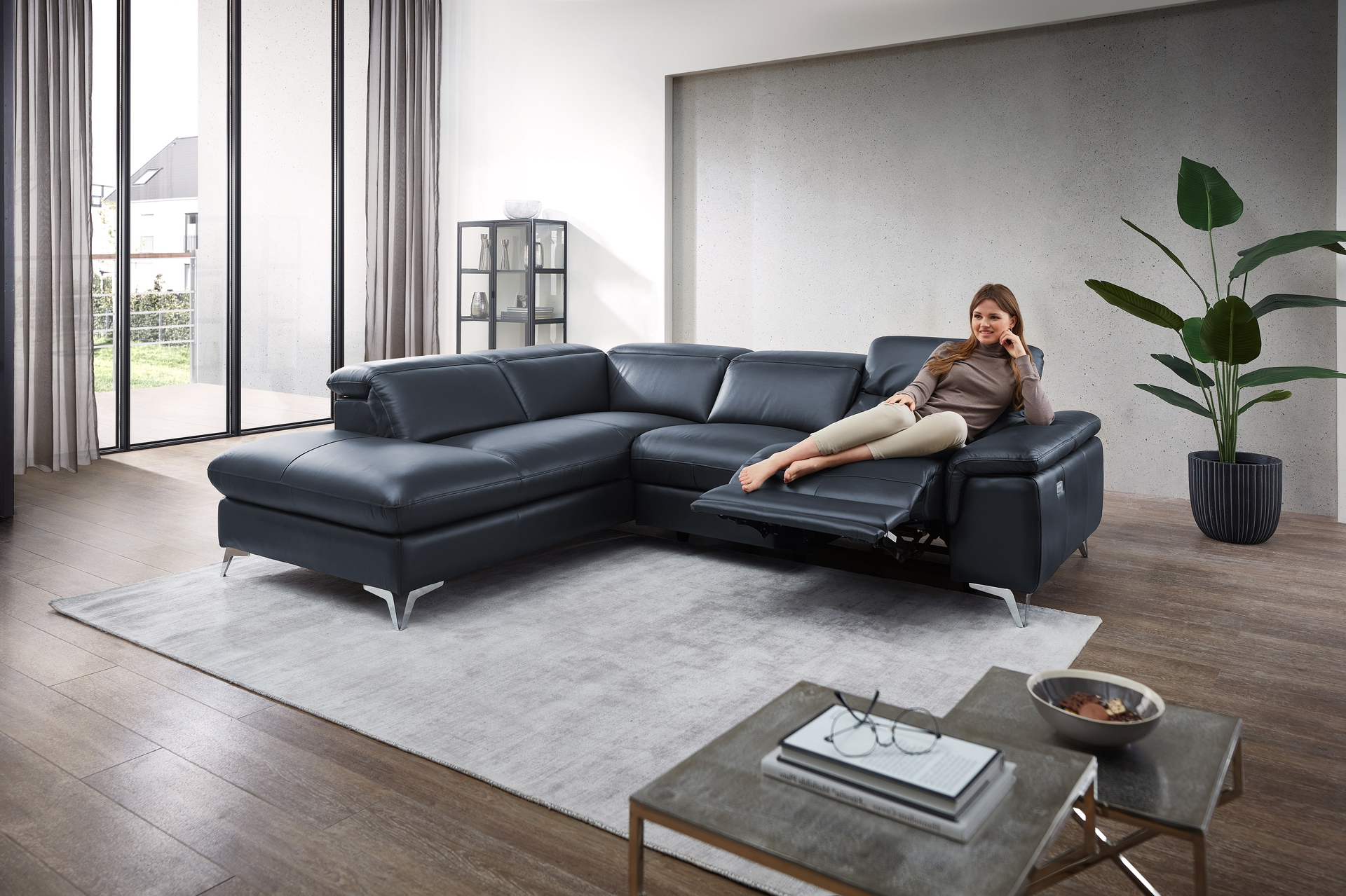 Ecksofa Seahawk mit manueller Kopfteilverstellung in Leder 
