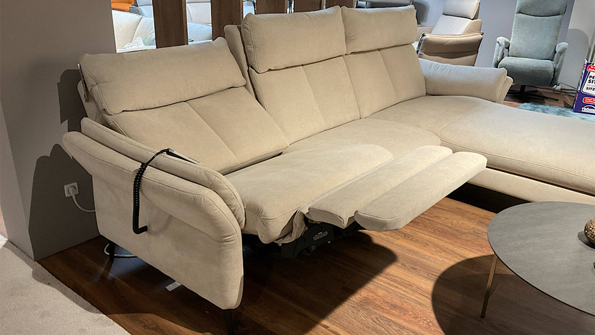 Ecksofa inkl. motorischer Relaxfunktion und Akku in Stoff -0764020201-40WW-A