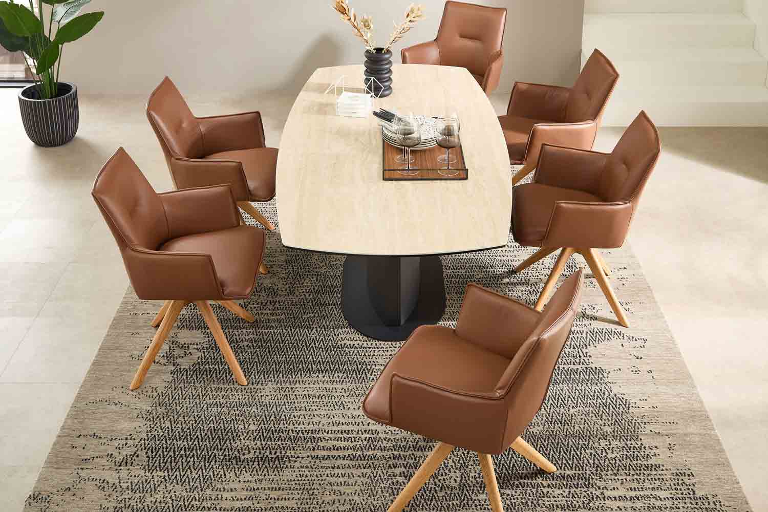 Dining Esszimmerstuhl Hamilton Wood inkl. Dreh-und Rückholfunktion in Leder