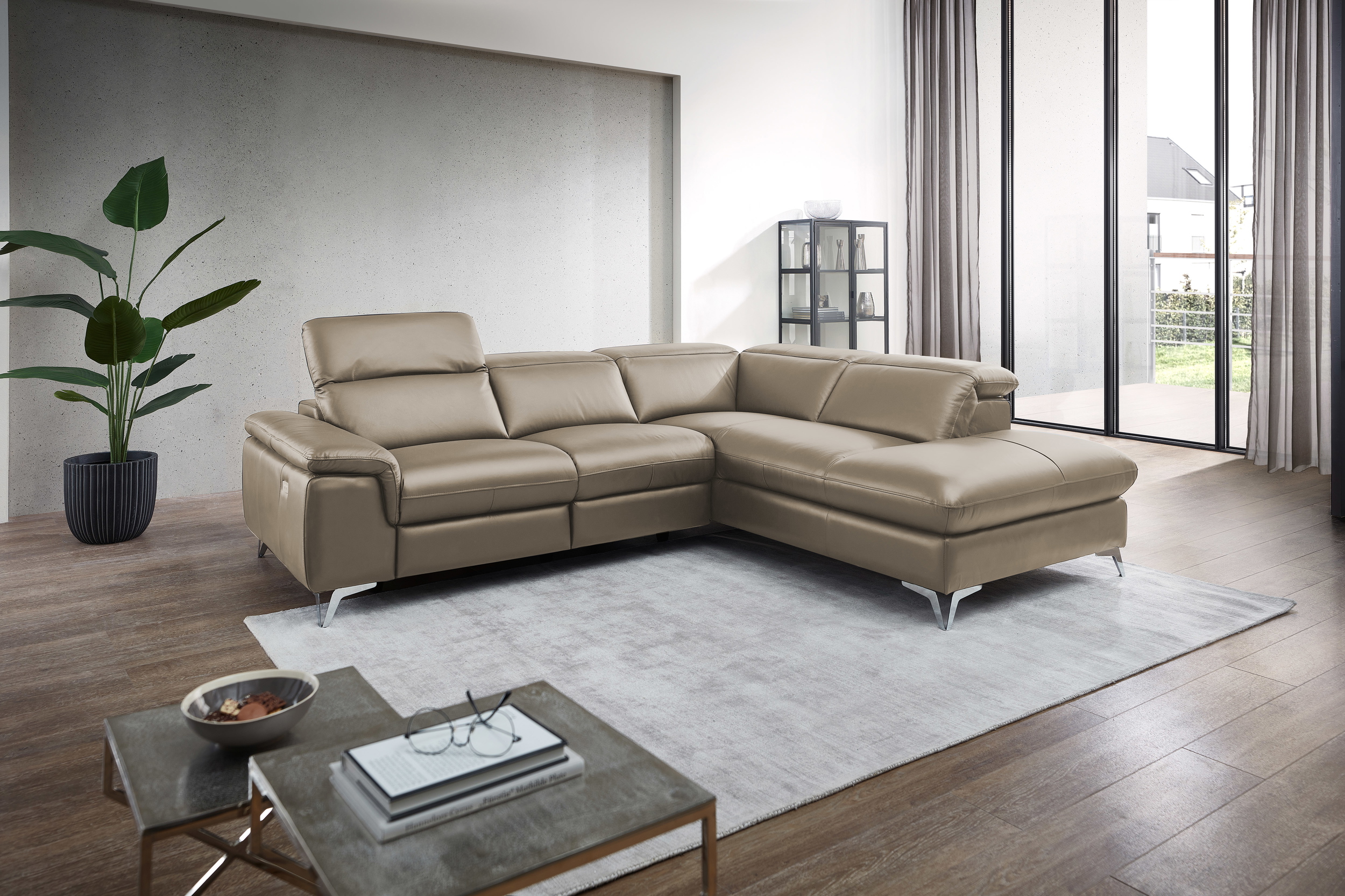 Ecksofa Seahawk mit manueller Kopfteilverstellung in Leder 