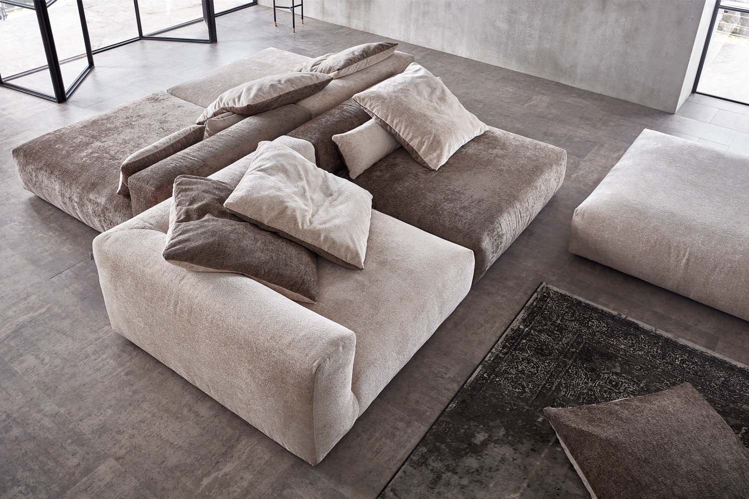Designer Sofa in Stoff variabel