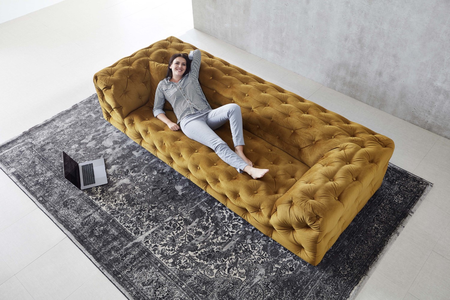 Big Sofa im Chesterfield-Look #1300