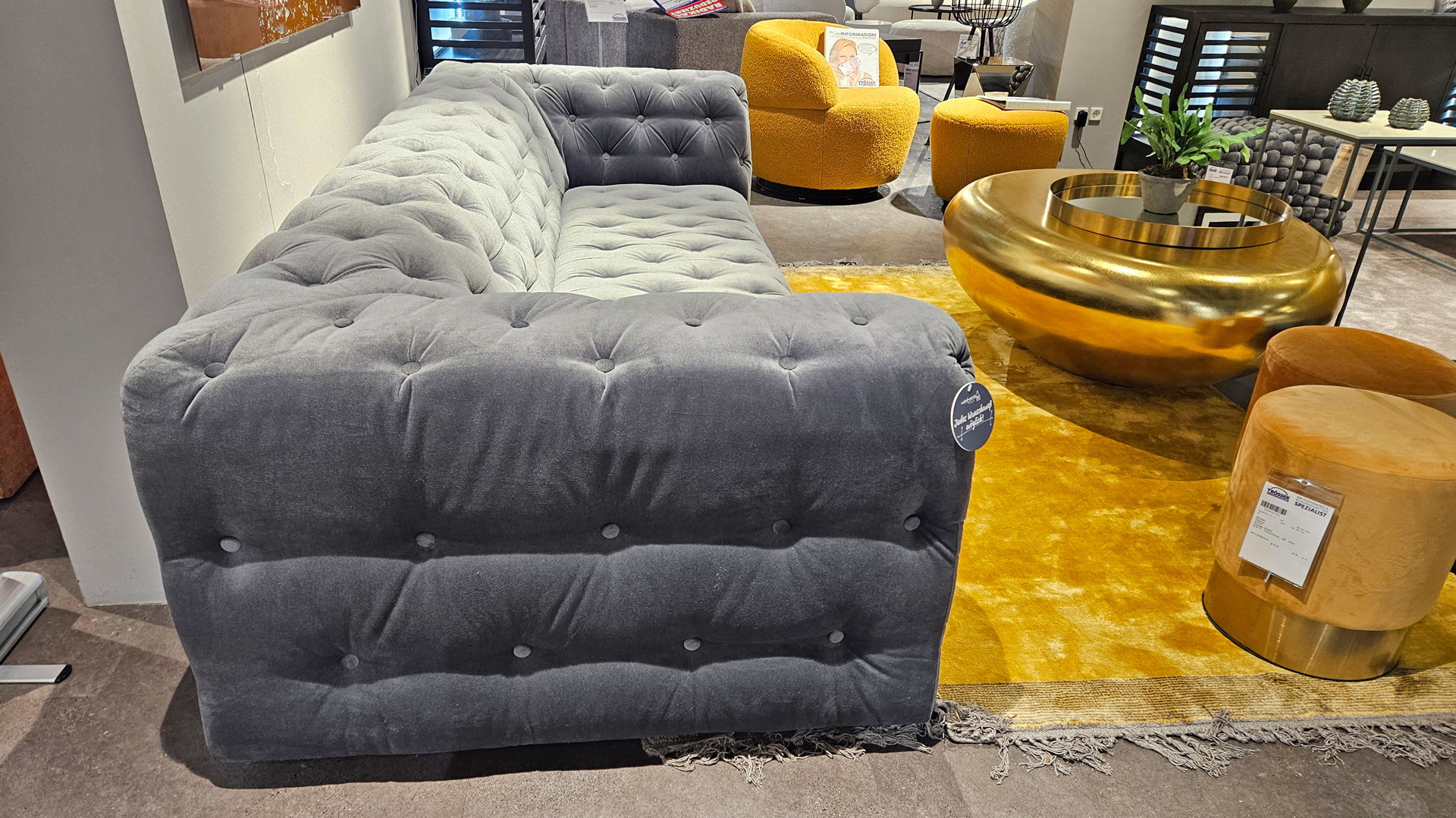 Chesterfield Big Sofa in Stoff 