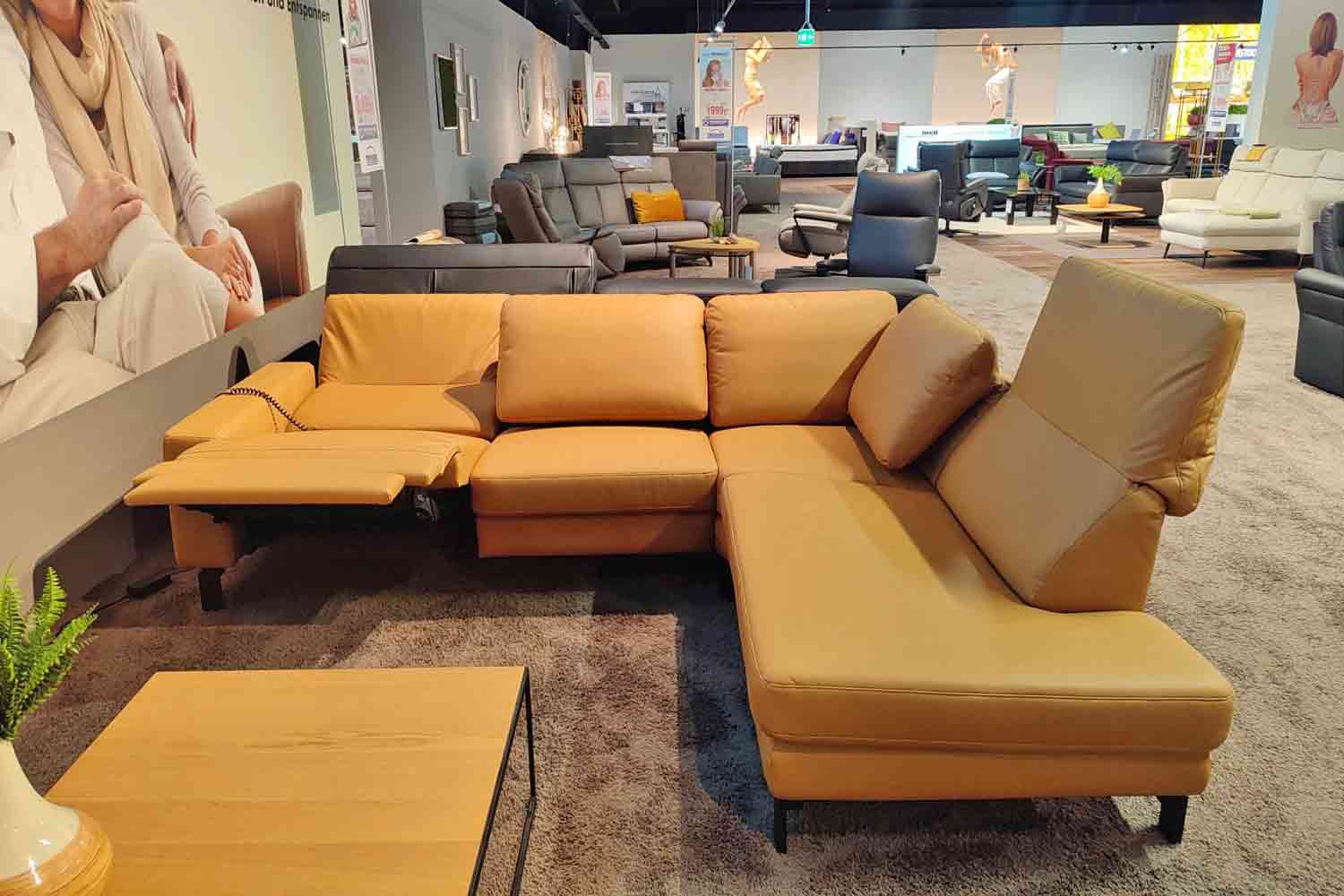 Candy Ecksofa inkl. motorischer Relaxfunktion und Herz-Waage 