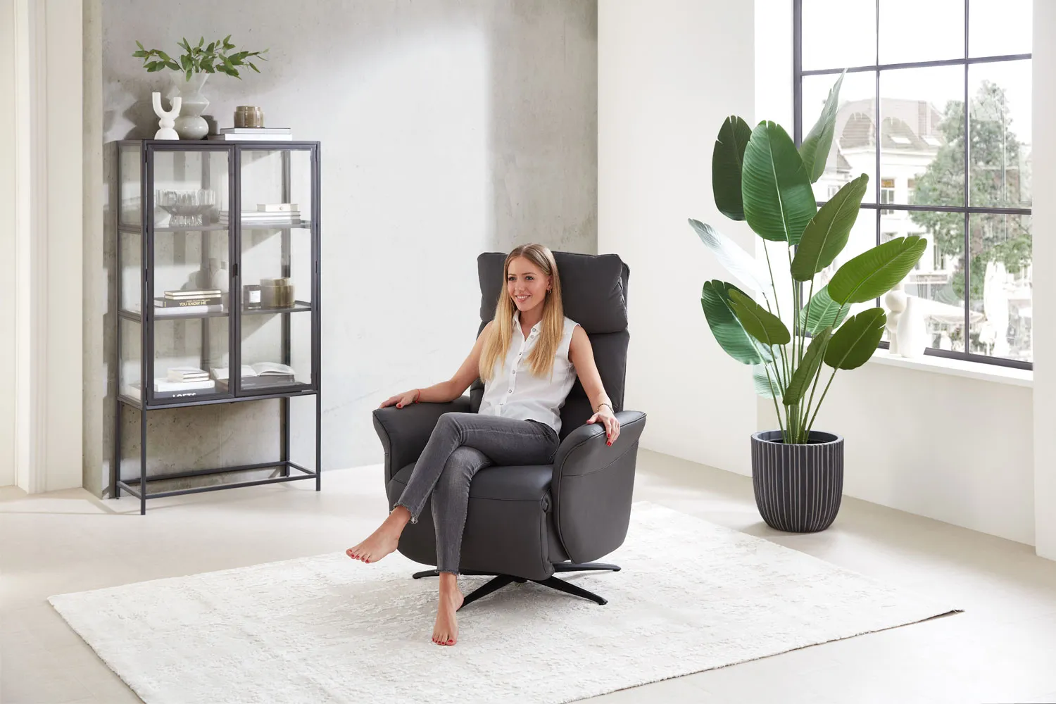 Leder Relaxsessel 120 inkl. 3-motorische Relaxfunktion mit Herz-Waage Black mit Akku