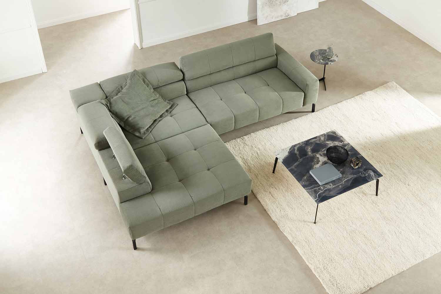 Hilker Ecksofa HC 34 inkl. Kopfteilfunktion in Trendstoff Cord
