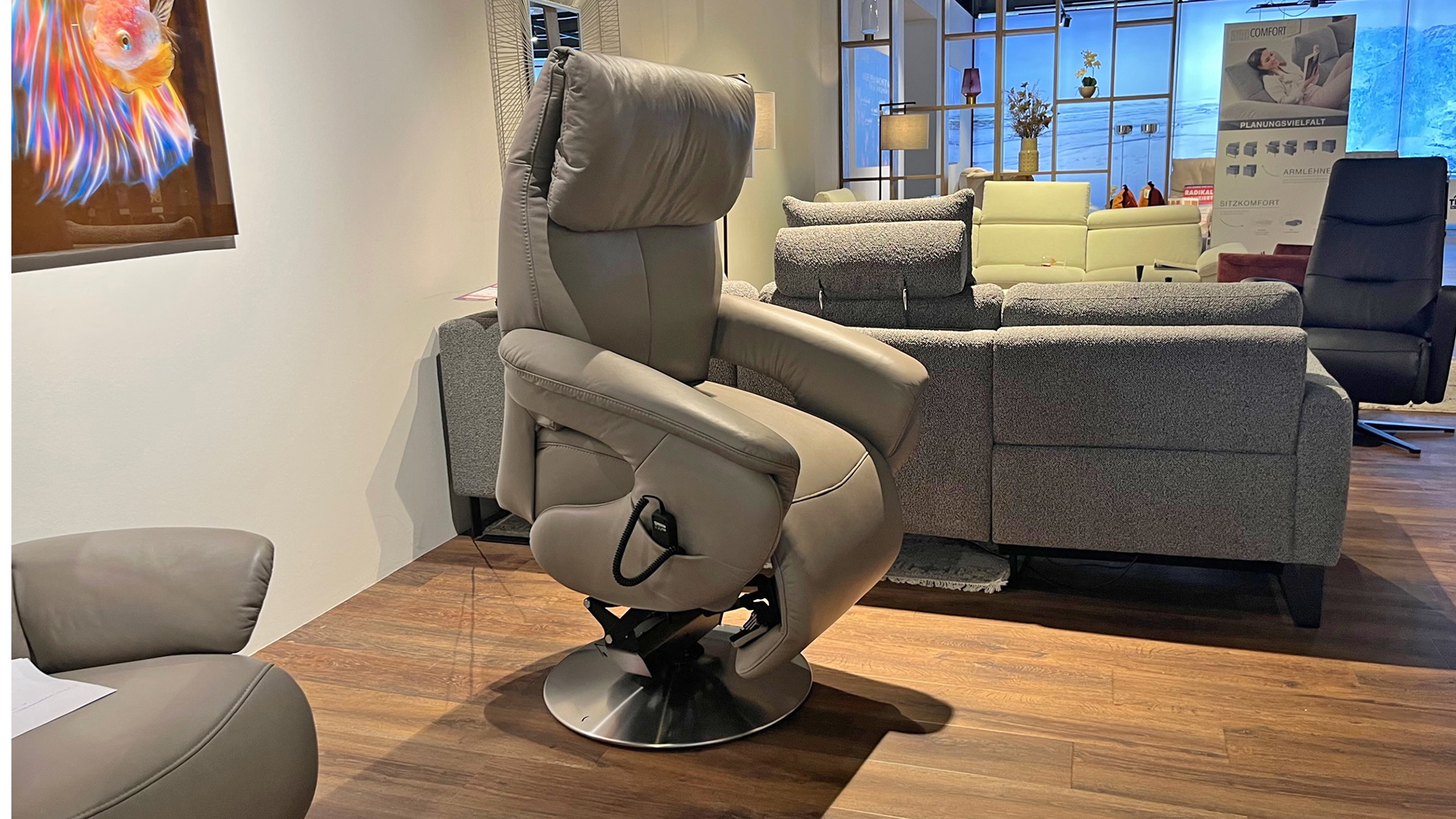 Himolla Relaxsessel mit motorischer Relaxfunktion und Aufstehhilfe in Leder  -0147010720-36WW-A