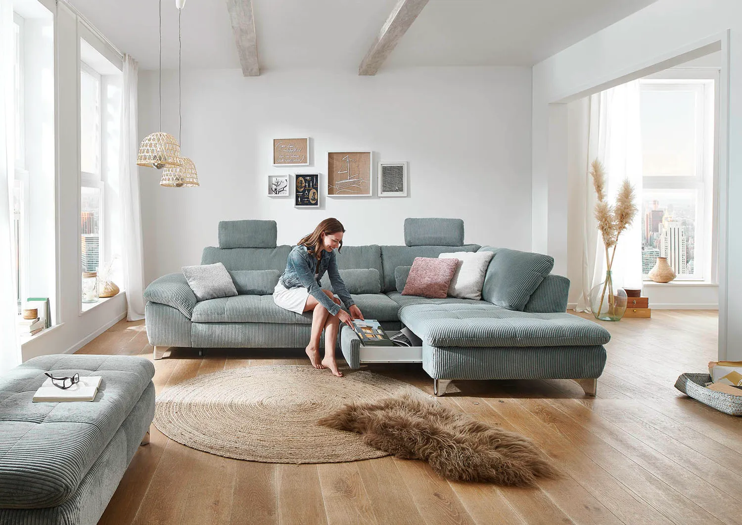 Ecksofa in Cordstoff Aqua rechts mit Armteilfunktion mit Stauraum mit Schlaffunktion 