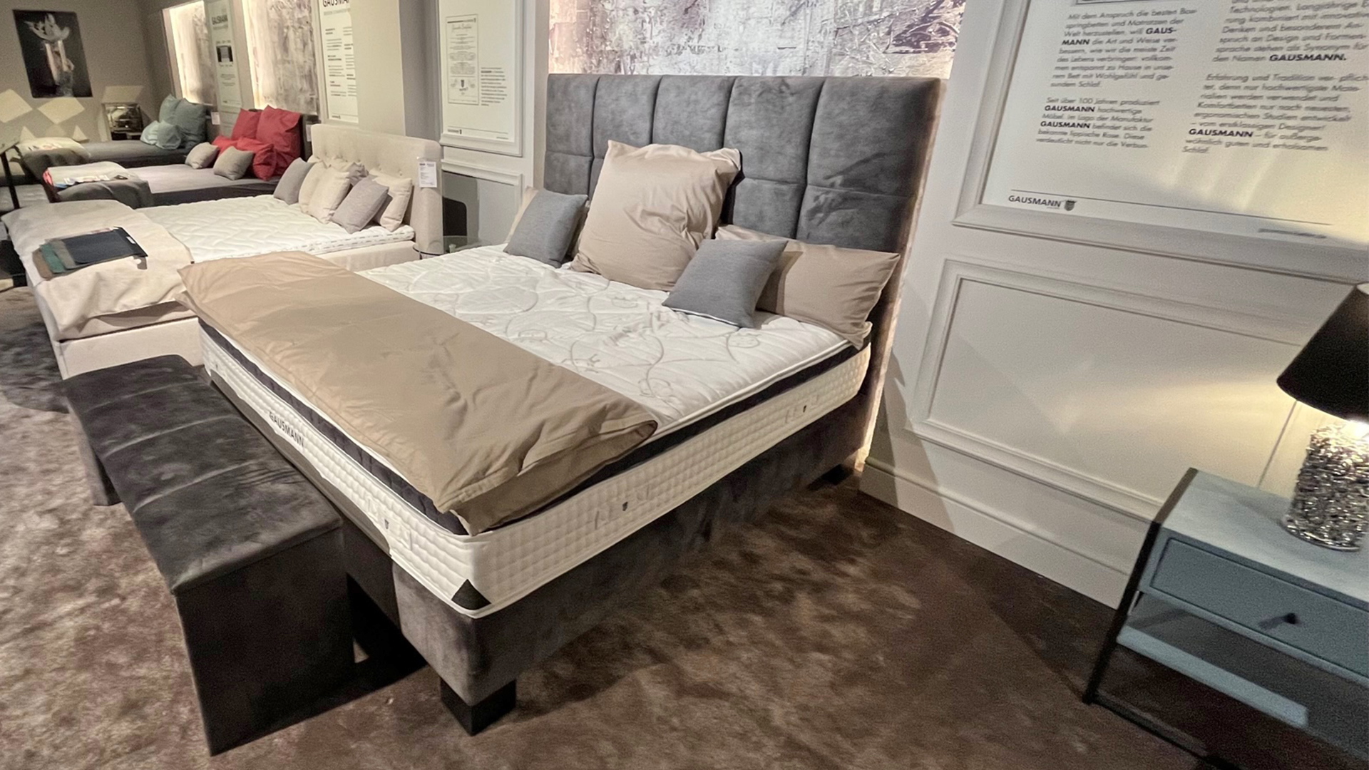 Gausmann Boxspringbett inkl. Wendematratze und Bank in Stoff-0326800105-36WW-A