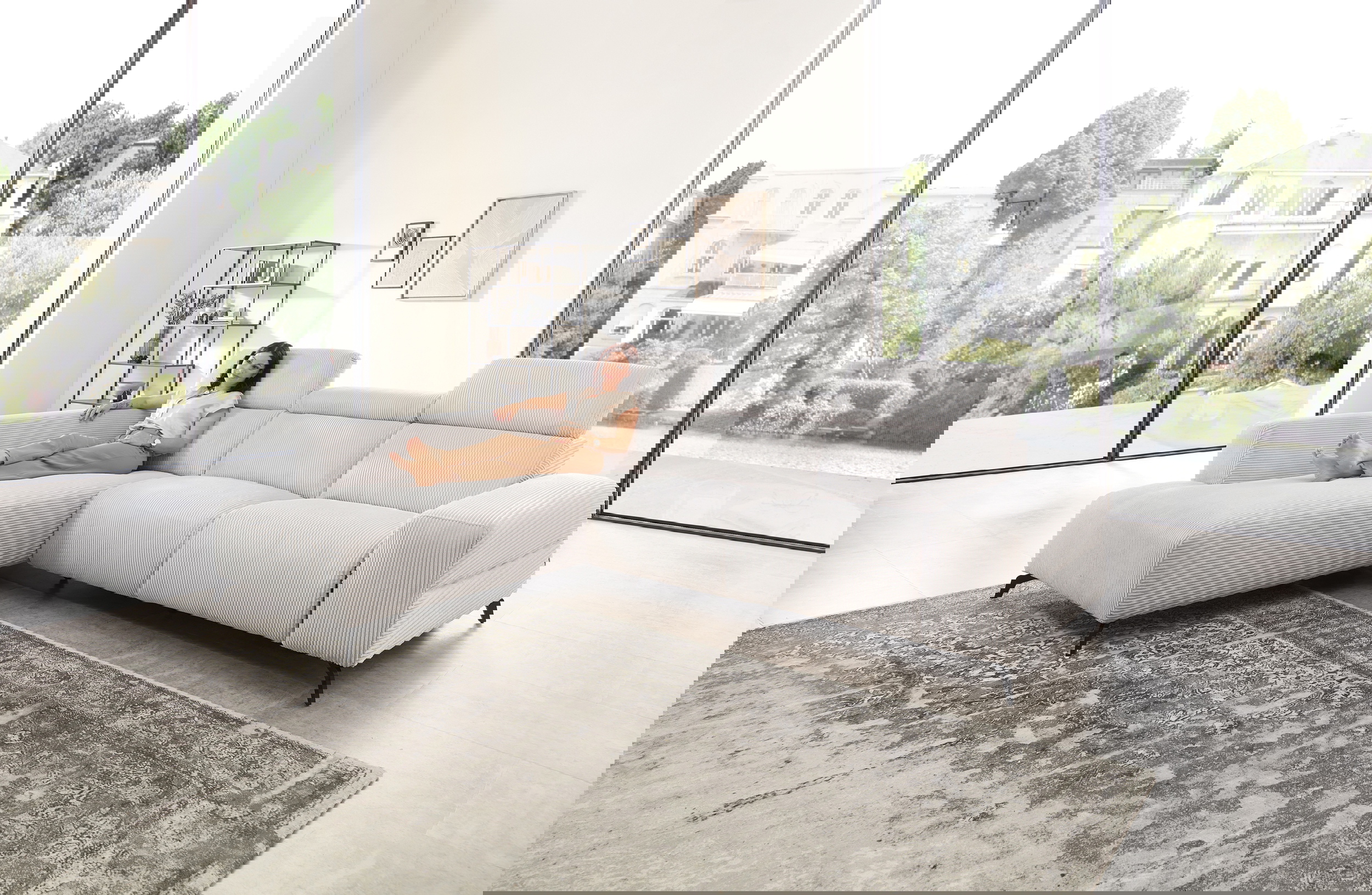 Cuoio Ecksofa in Trendstoff Cord