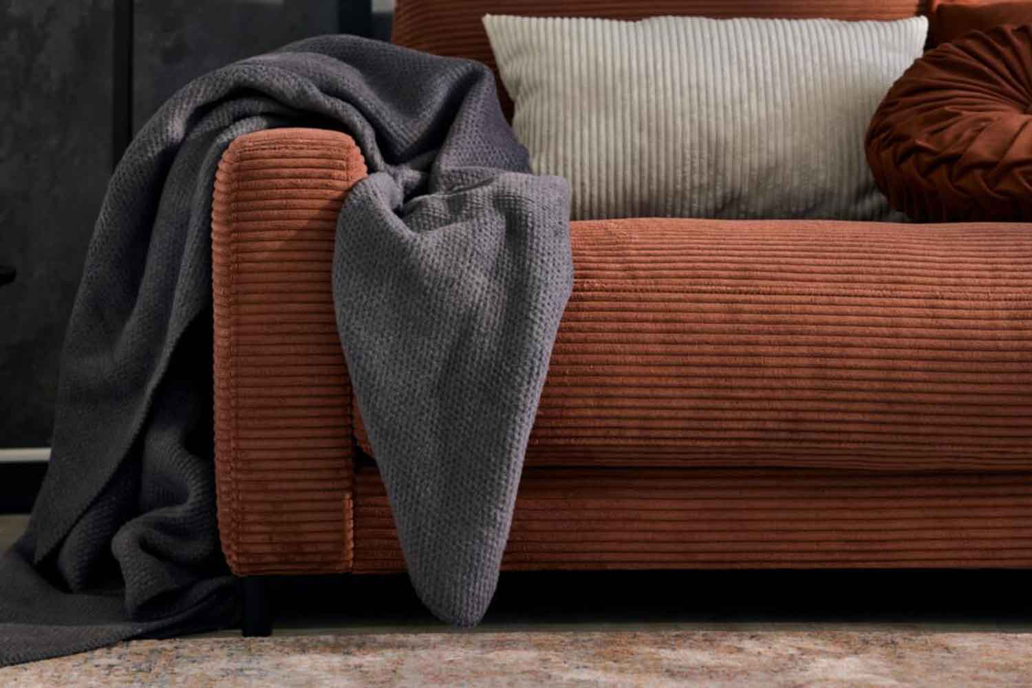 Roomio 4103 Sofa 3-Sitzer in Trendstoff Cord