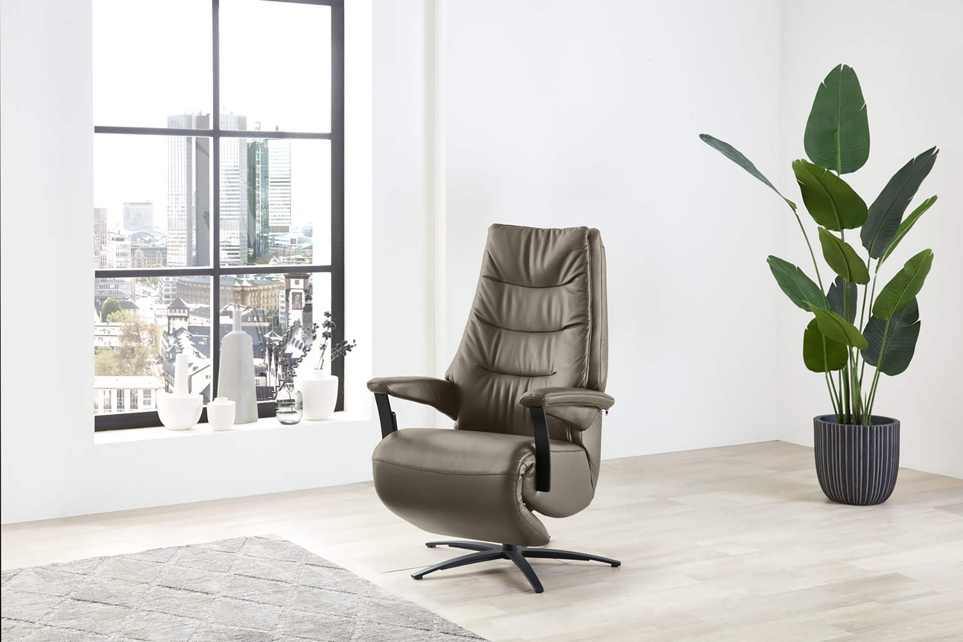Relaxsessel 430 aus Echtleder inkl. 4 Motoren Garmont 