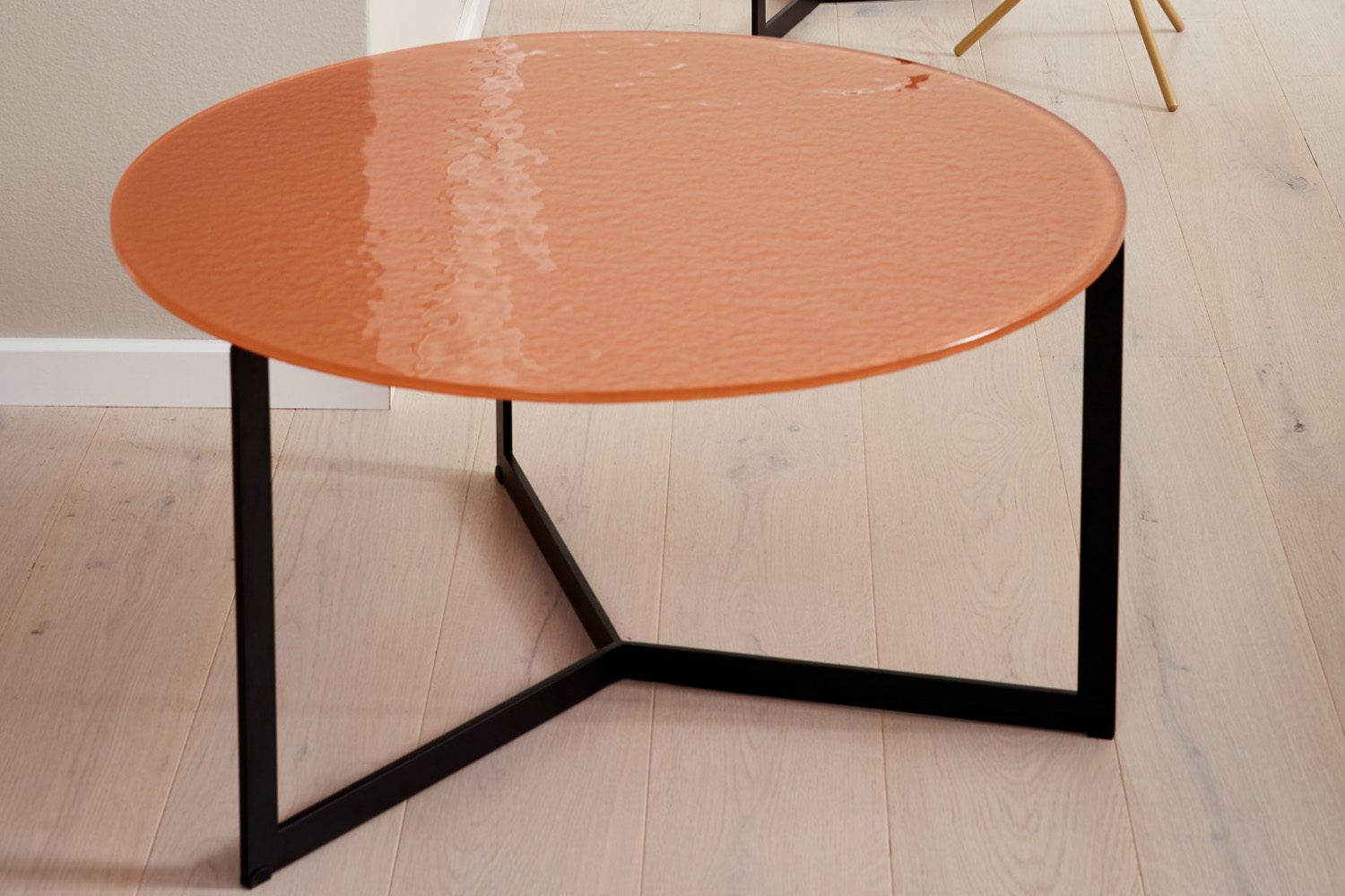 Hilker Couchtisch mit Schmelzglas