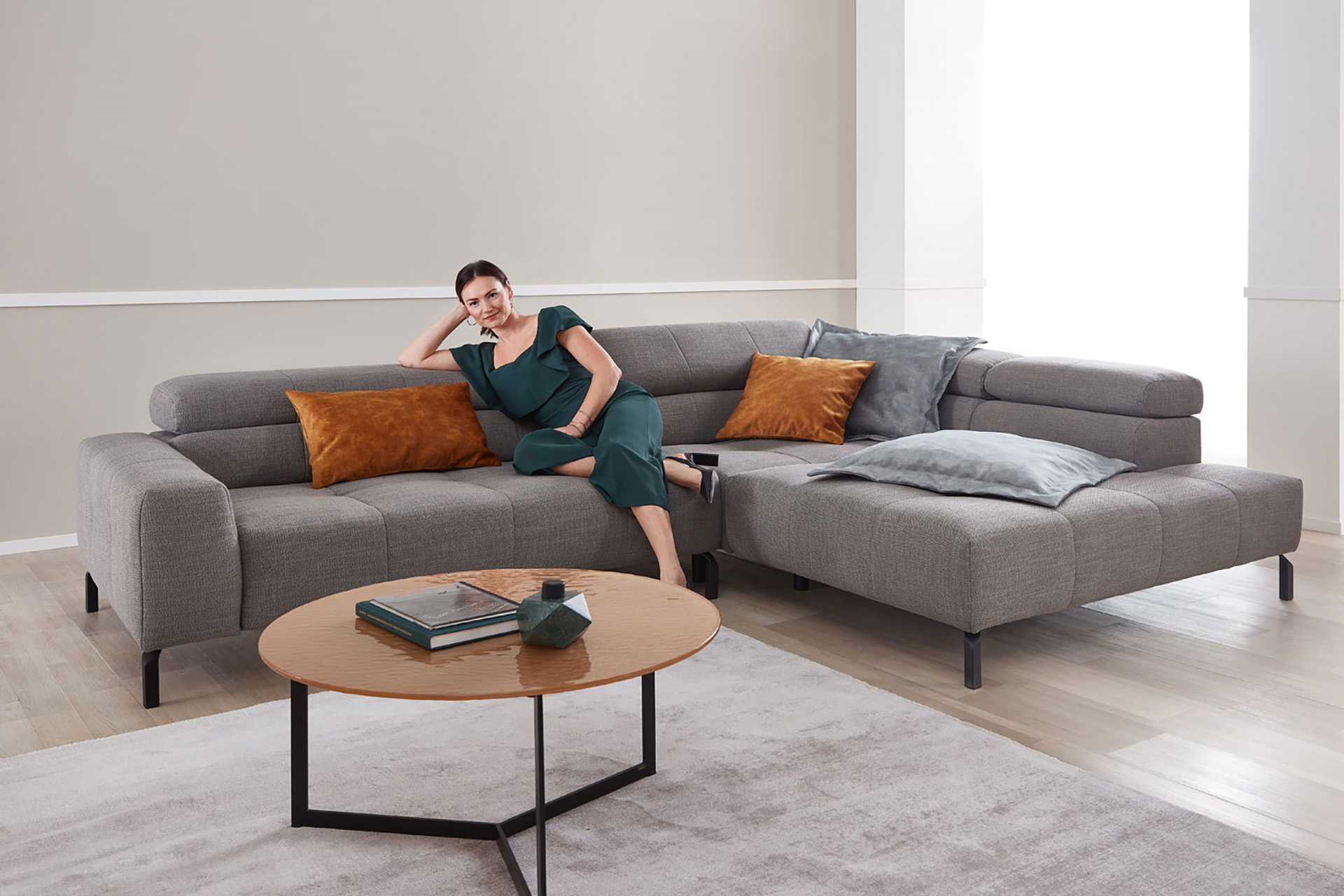 Hilker Ecksofa HC 34 inkl. Kopfteilfunktion Grau rechts