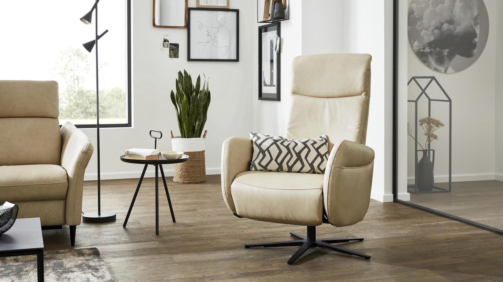 Relaxsessel Interliving 4570 mit manueller Kopfteilverstellung