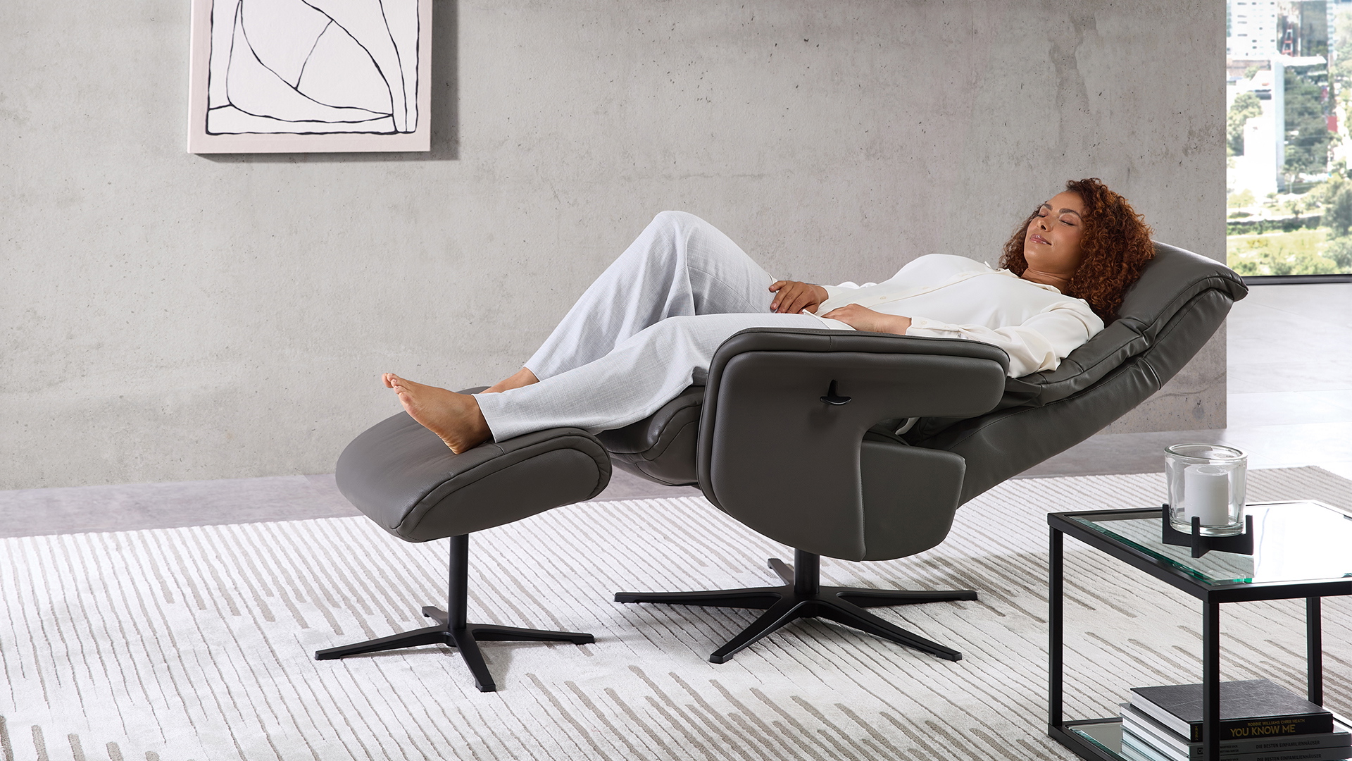 Relaxsessel Agent Grey mit manueller Funktion und Sitzhöhenverstellung in Leder-Lederlook