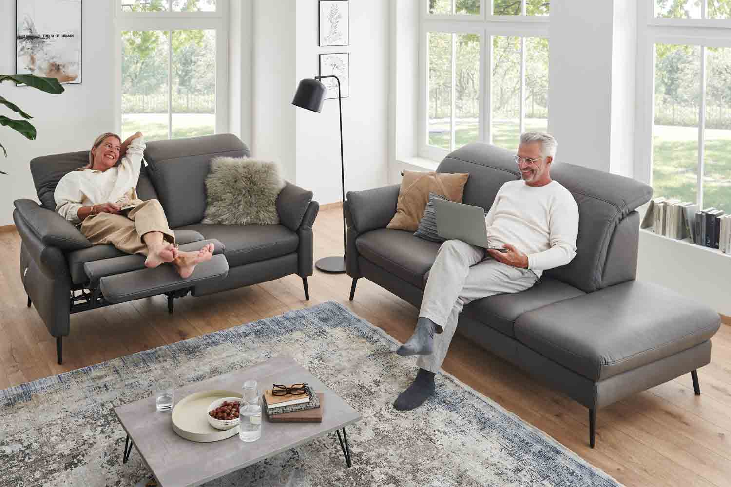 Couchgarnitur mit Federkern in Stoff