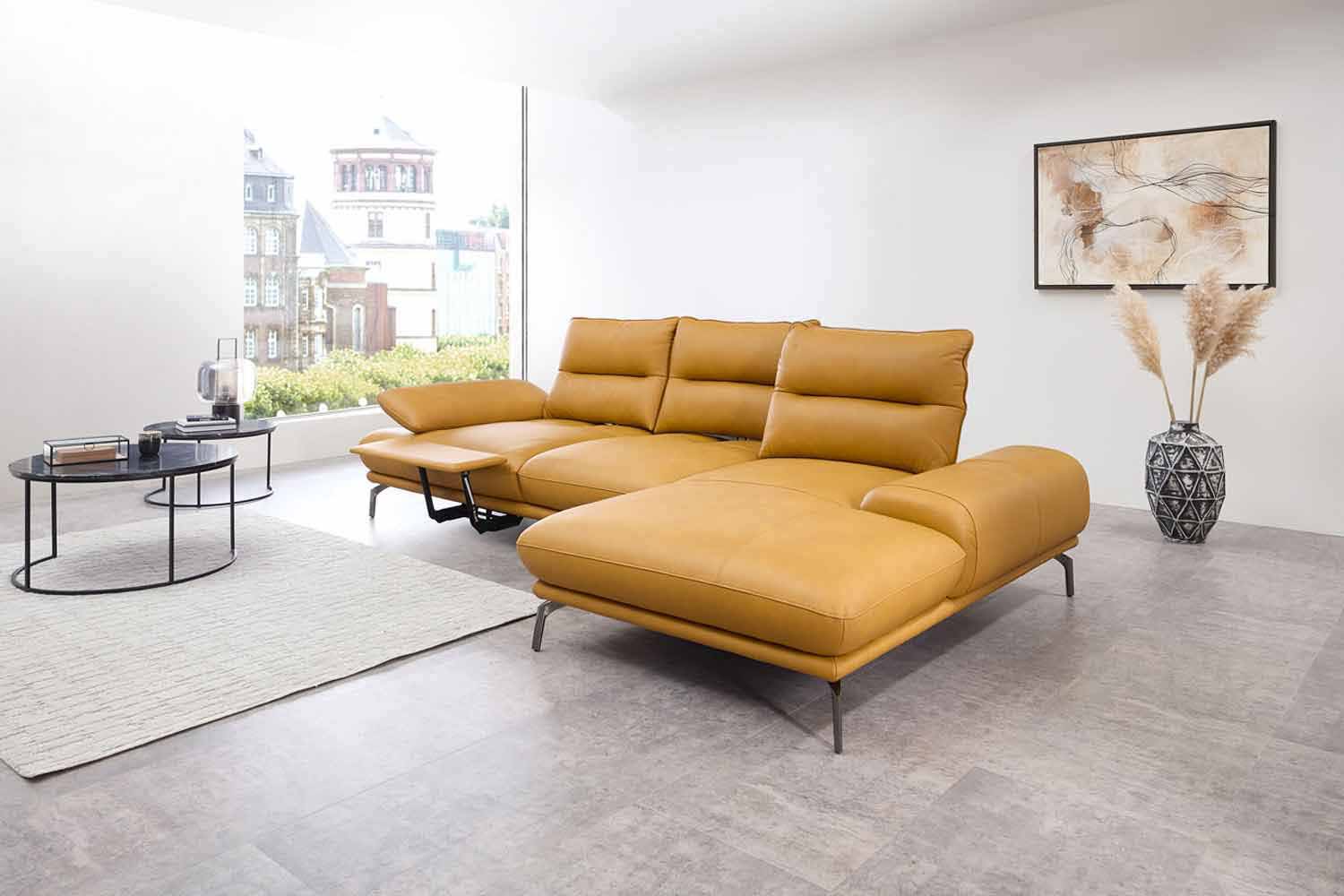 Leder Ecksofa mit manueller Sitztiefenverstellung