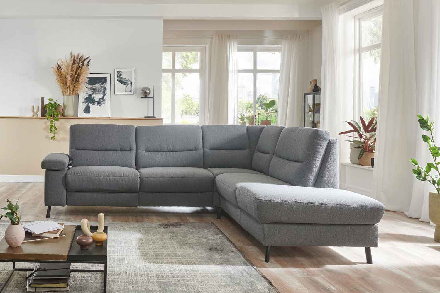 Ecksofa inkl. vielen Funktionen in Stoff