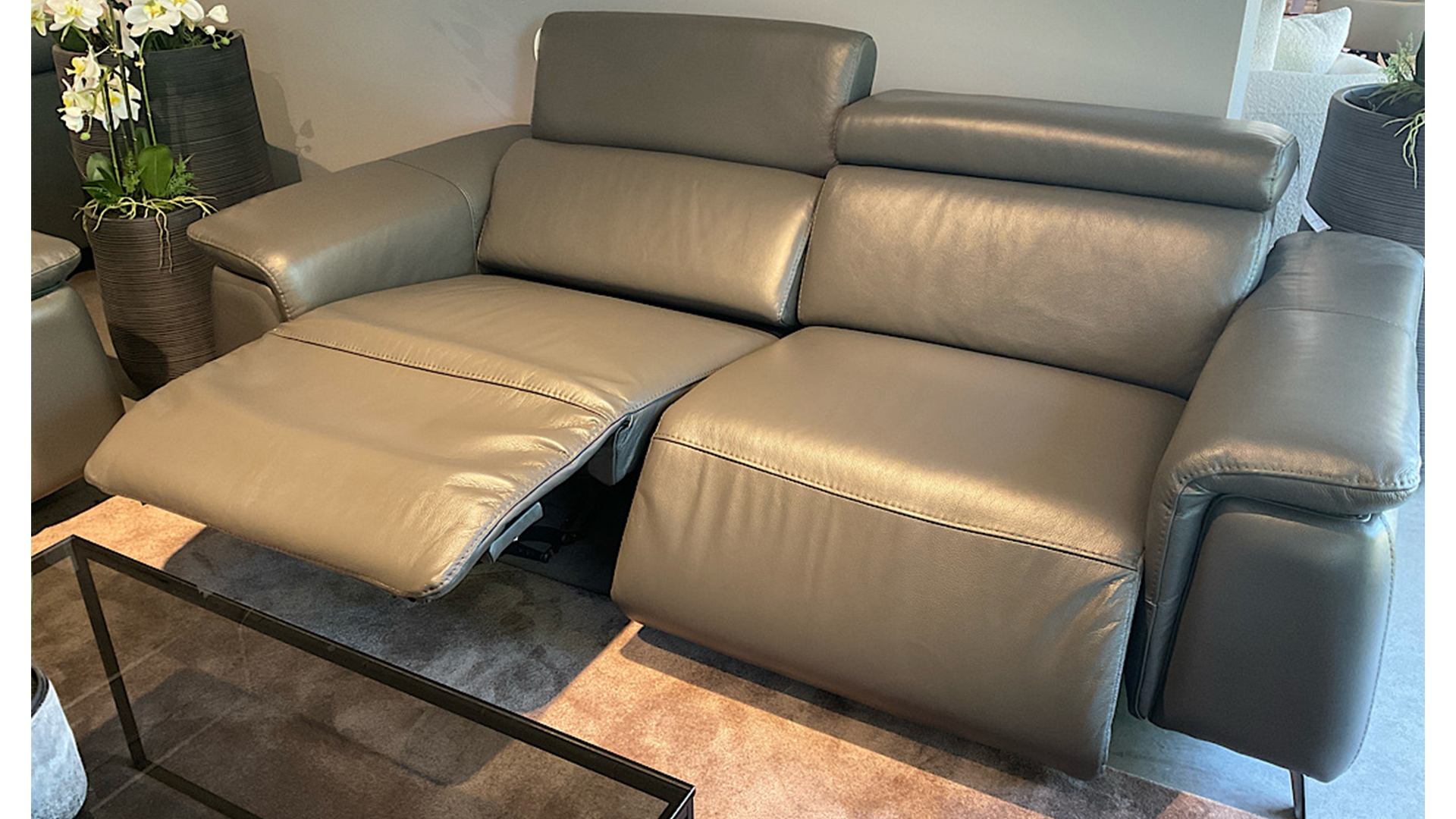 Cuoio Couchgarnitur mit motorischer Relaxfunktion in Leder