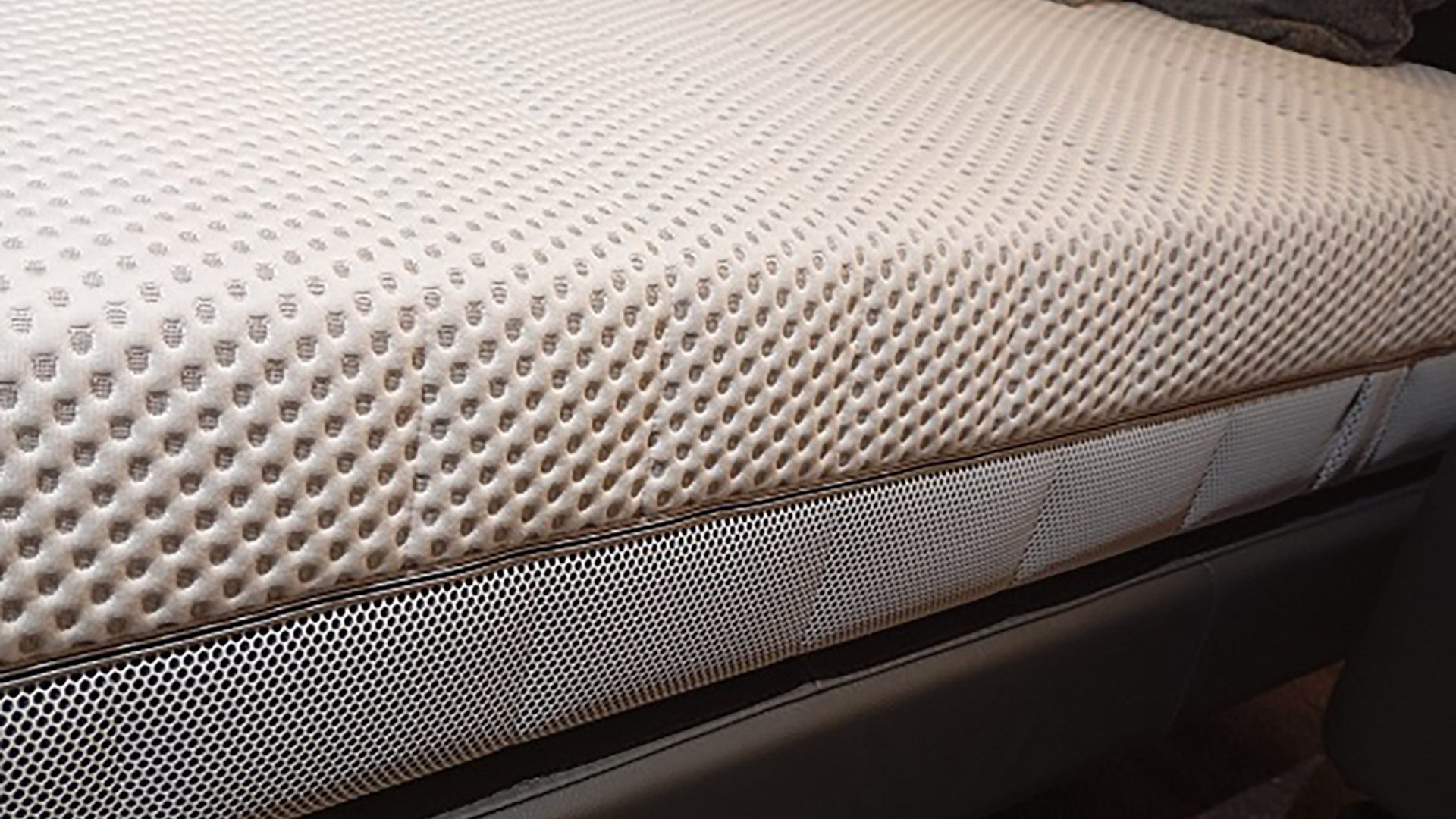 Thomas Brunner Leder Boxspringbett inkl. Nachtkonsolen-0275007700-01-02-03-33WW-A