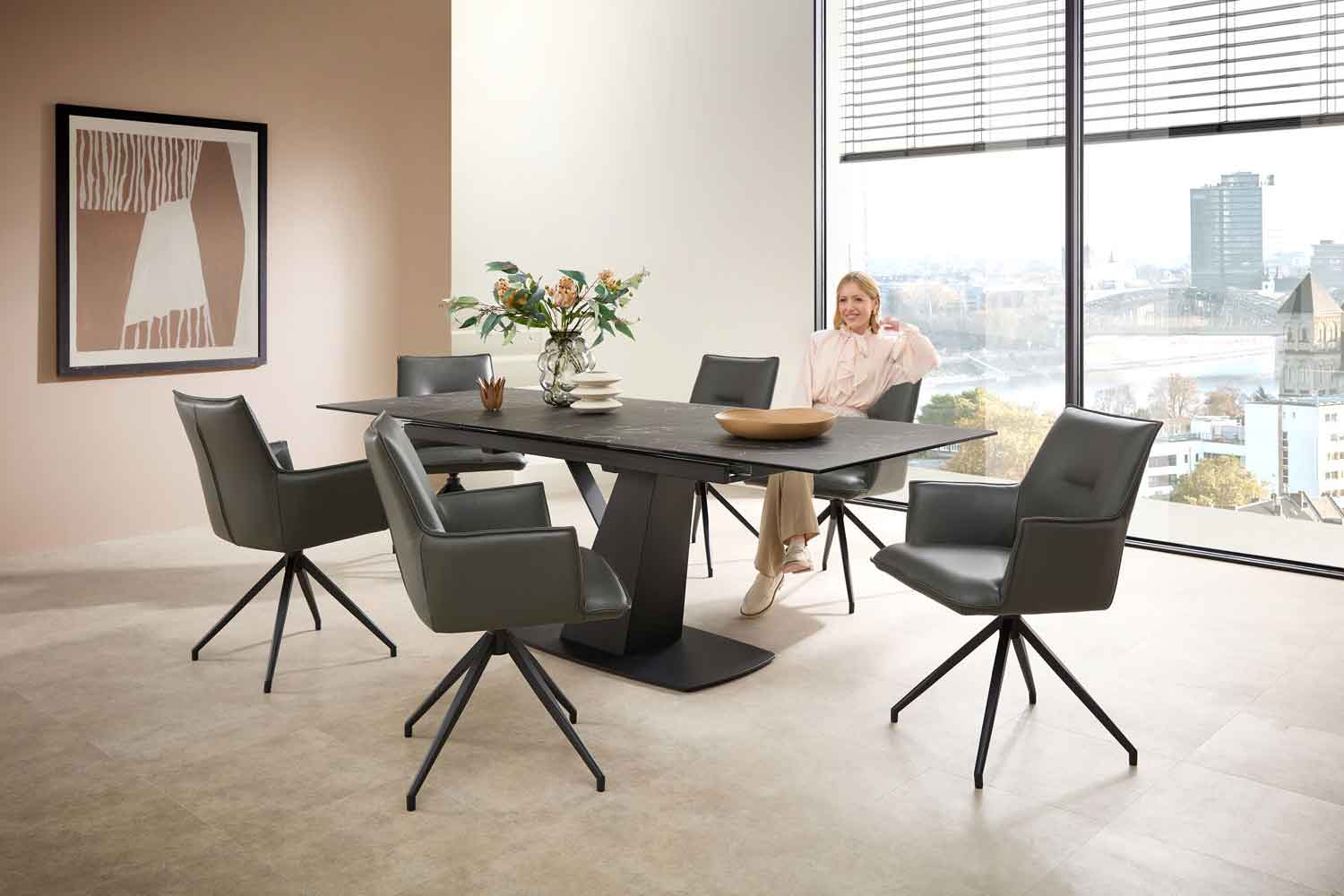 Esszimmerstuhl Hamilton Move Drehbar mit Rückholfunktion Leder