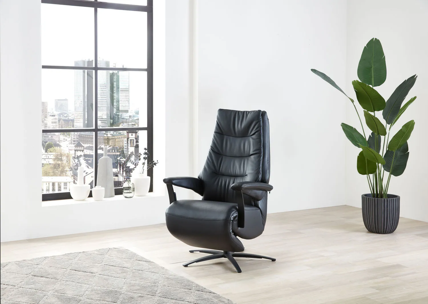 Relaxsessel 430 aus Echtleder inkl. 4 Motoren