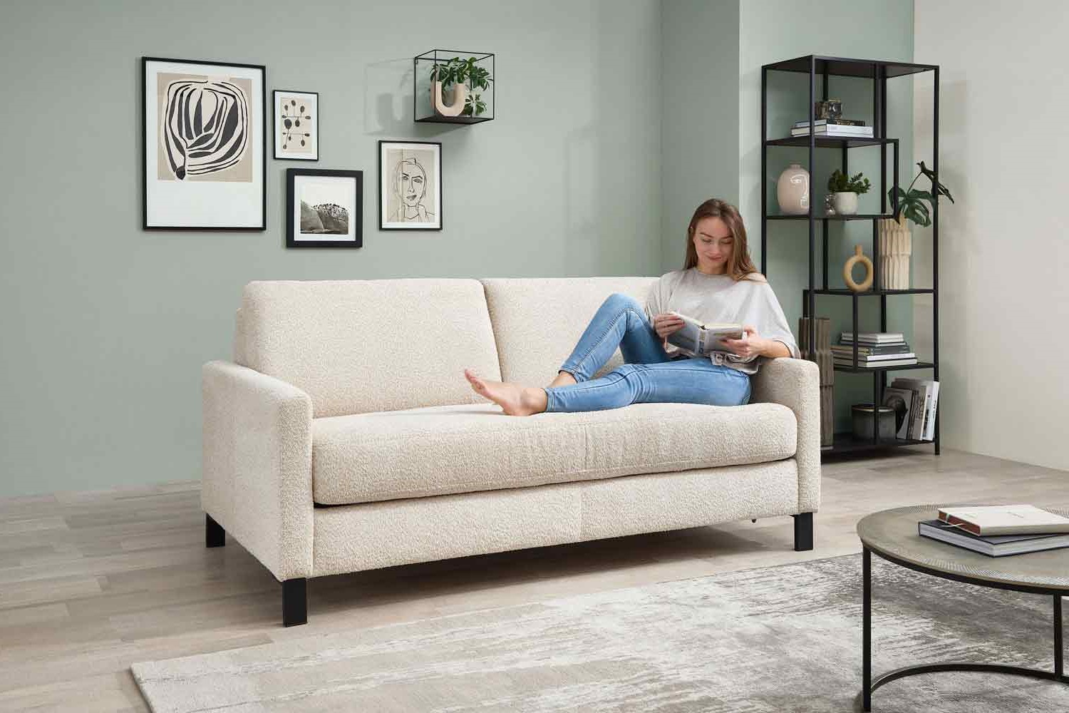Schlafsofa inkl. Kaltschaummatratze in Bouclé Stoff