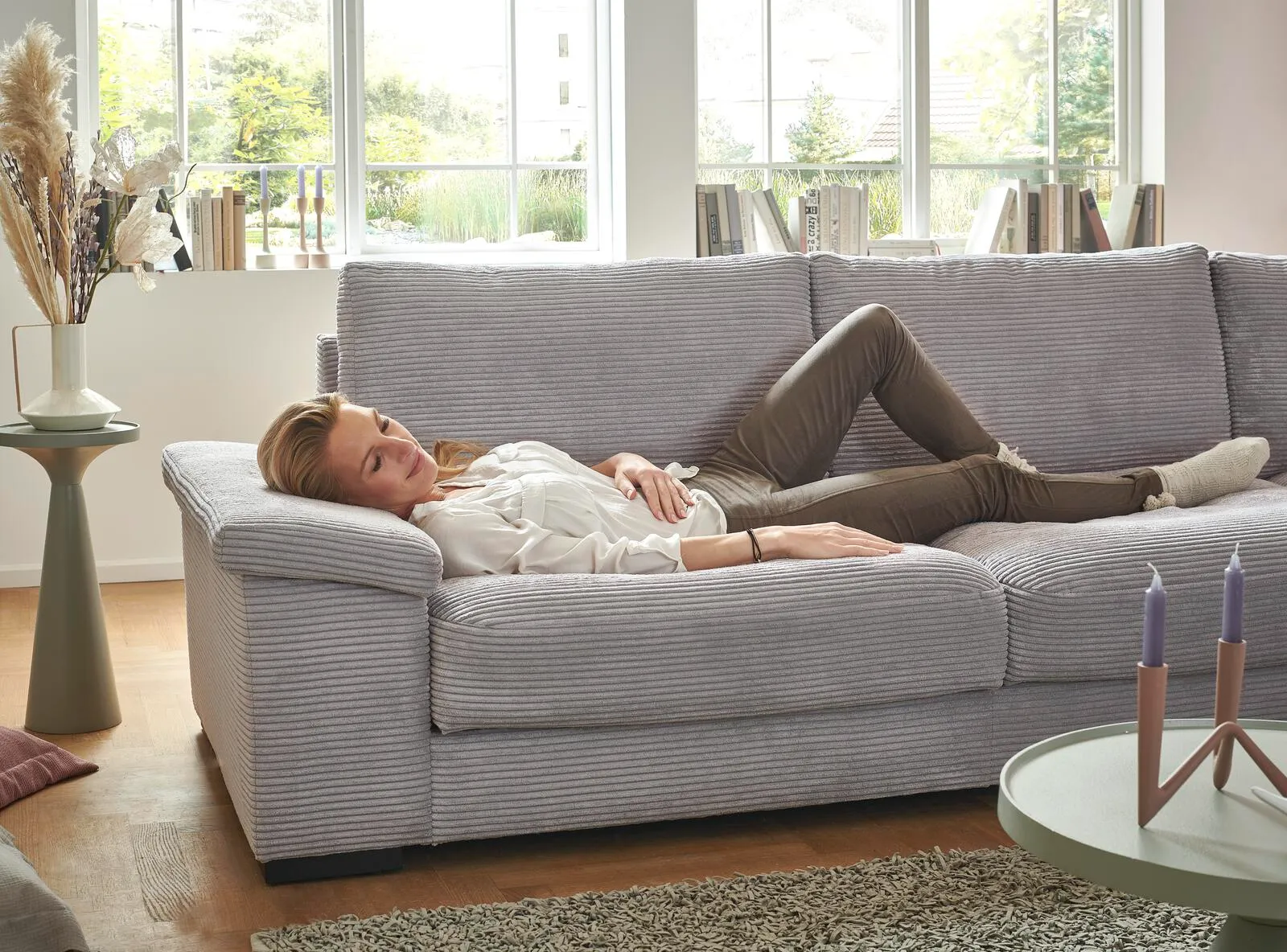 Cord Ecksofa inkl. Kissen Cord Ecksofa inkl. Kissen