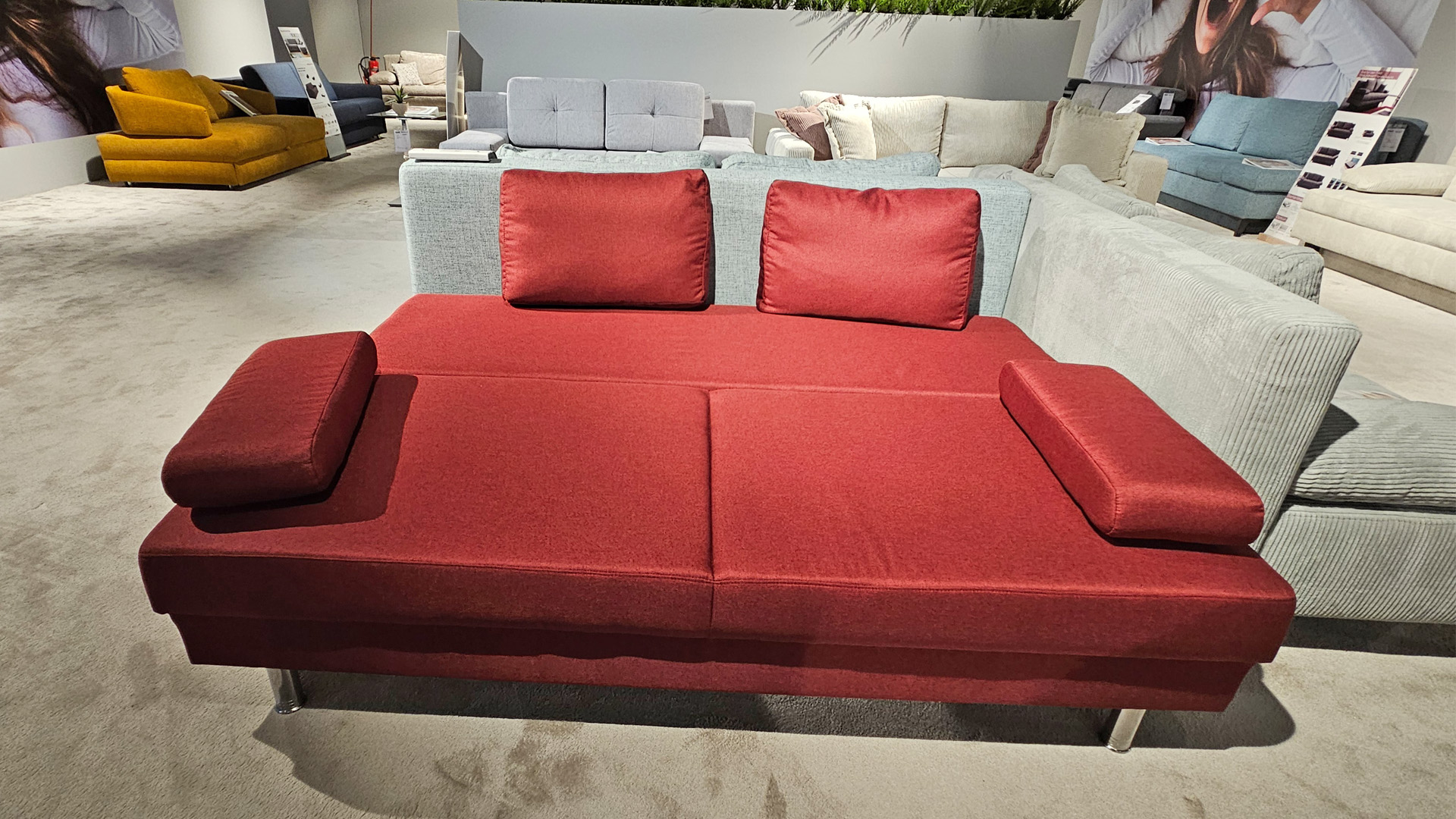 Schlafsofa inkl. Kissen in Stoff