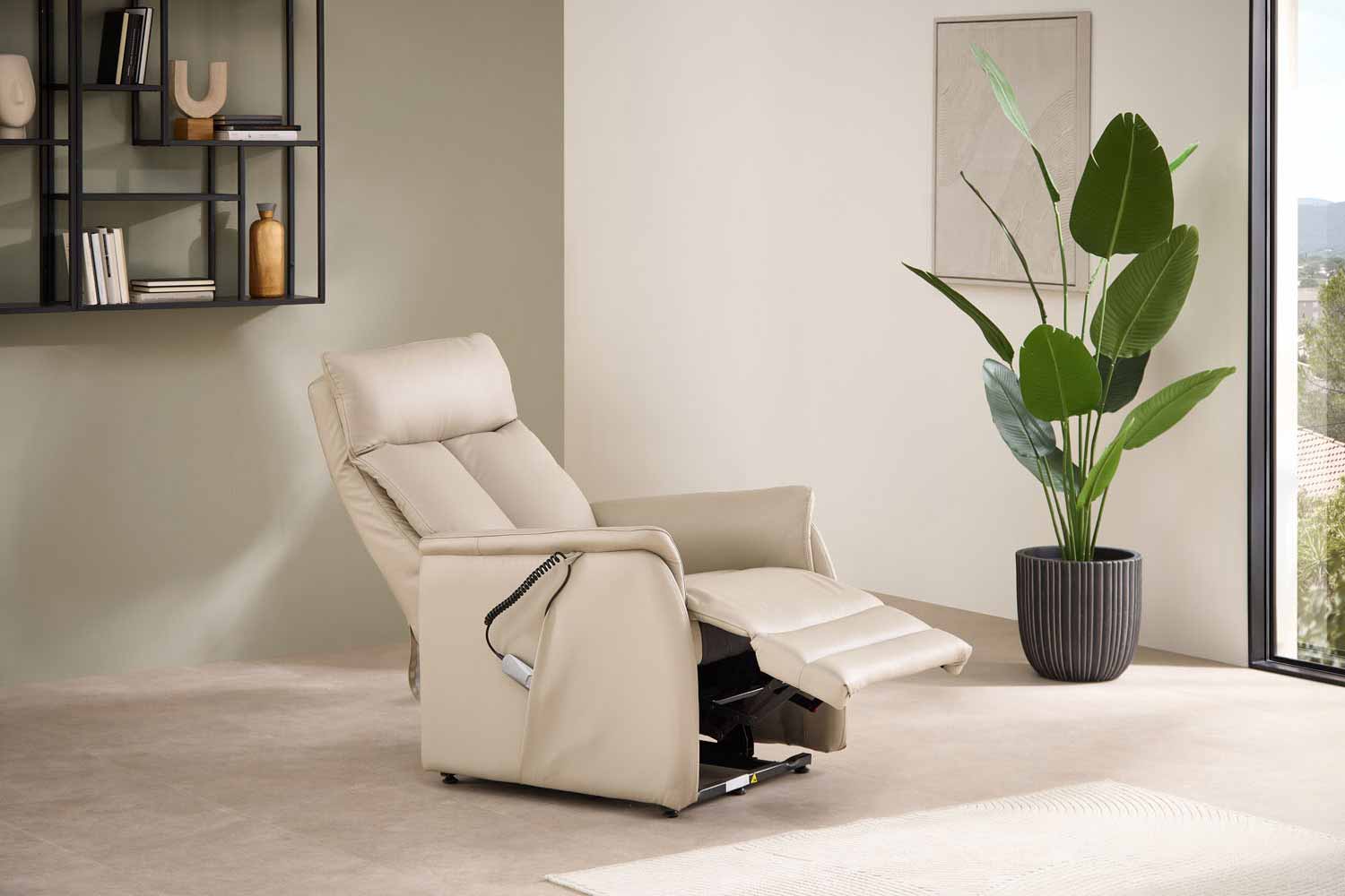 Relaxsessel mit 2-motoren Relaxfunktion und Aufstehhilfe Leder Relaxsessel mit 2-motoren Relaxfunktion und Aufstehhilfe Leder