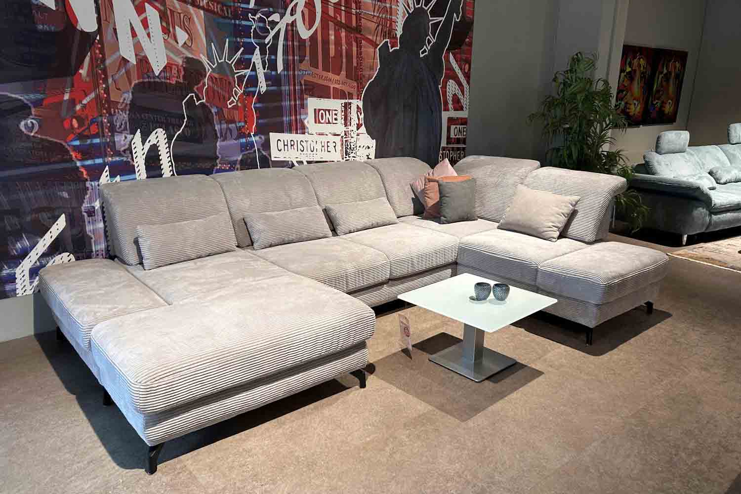 Wohnlandschaft Belfast inkl. vielen Funktionen in Trendstoff Cord 