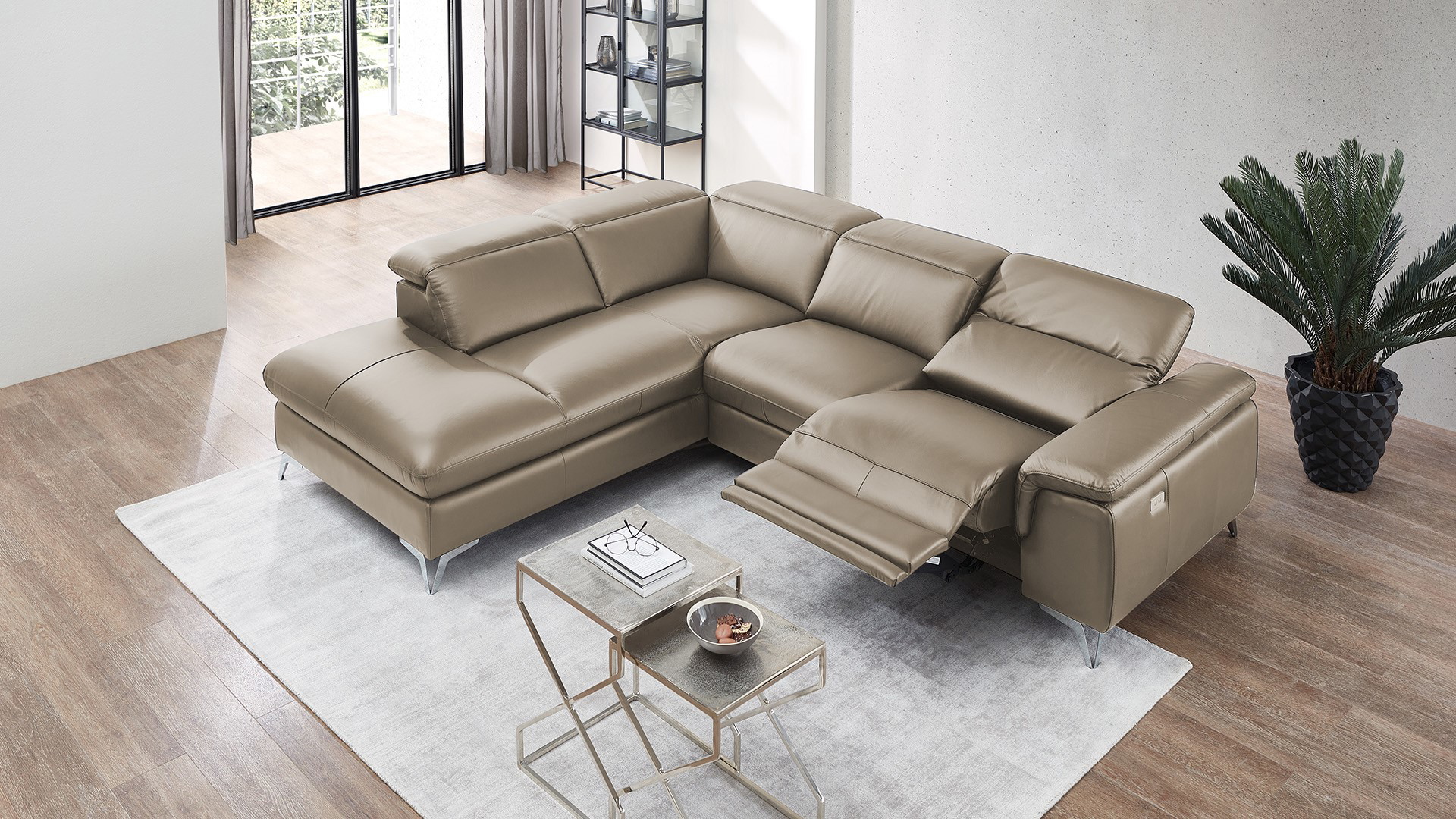 Ecksofa Seahawk mit motorischer Relaxfunktion in Leder Ecksofa Seahawk mit motorischer Relaxfunktion in Leder