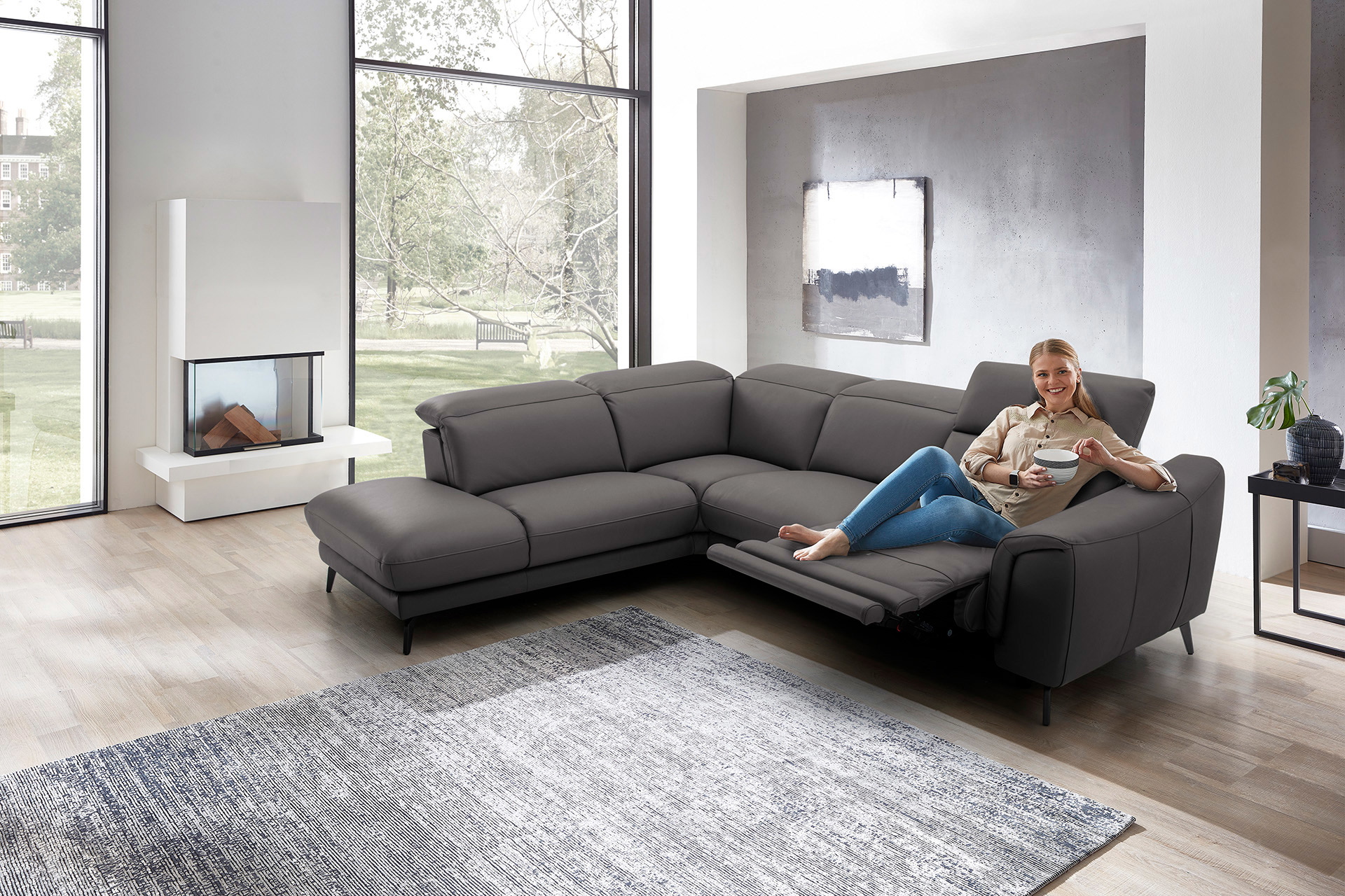 Leder Ecksofa inkl. manueller Kopfteilverstellung