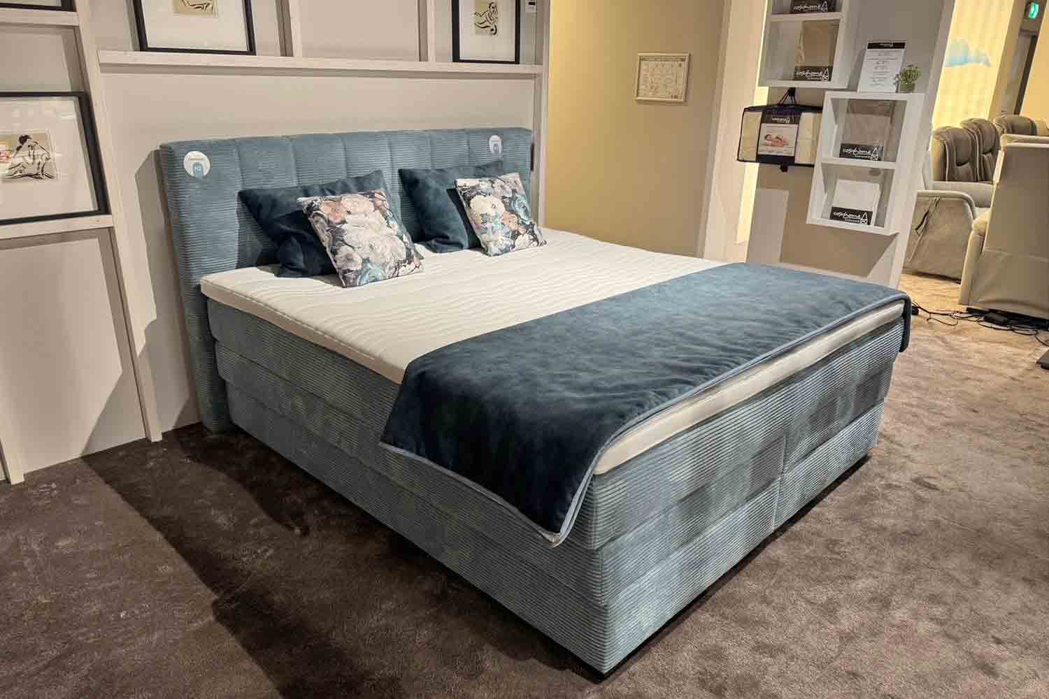 Oschmann Boxspringbett inkl. Bettkasten in Trendstoff Cord