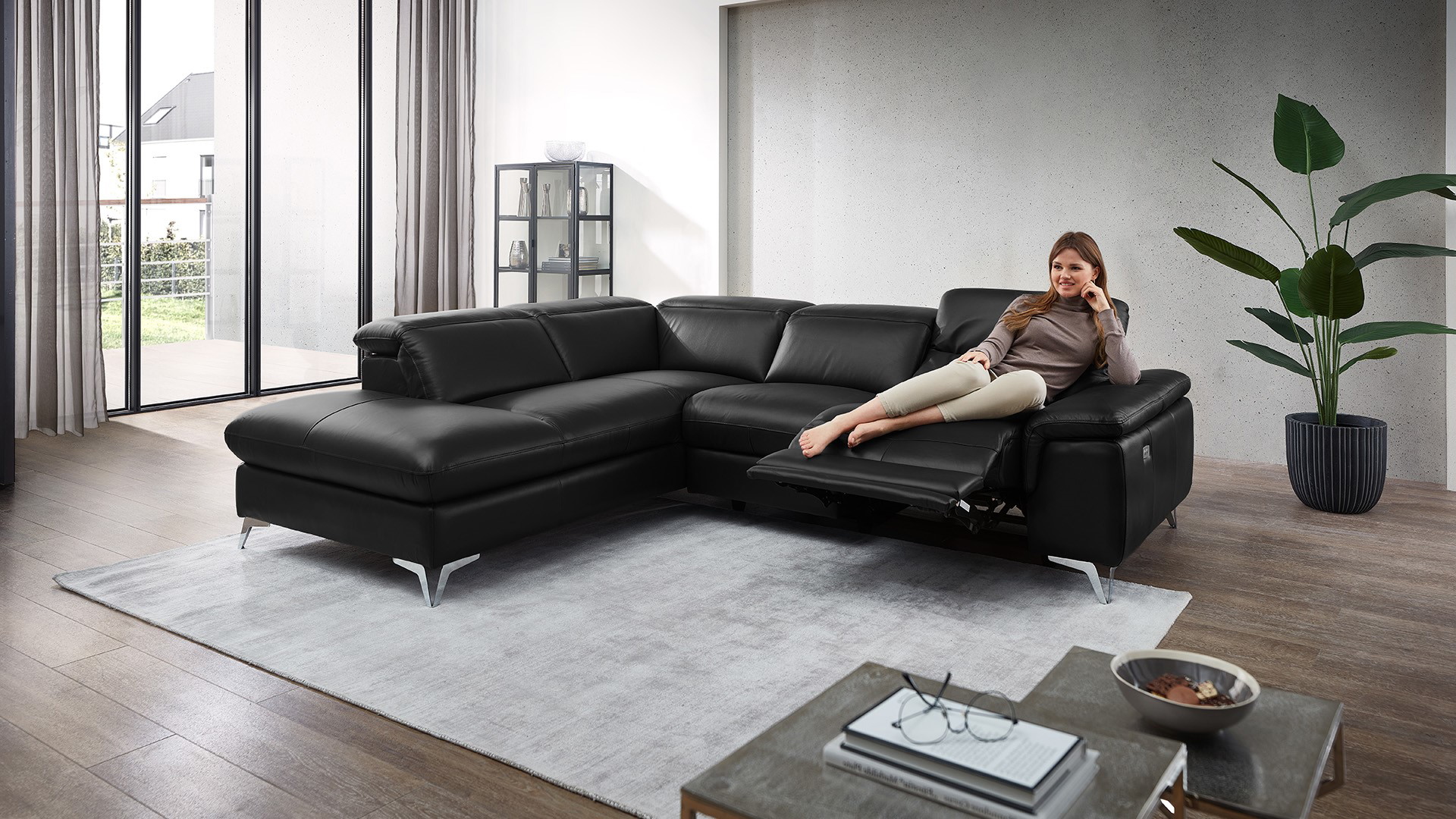 Ecksofa Seahawk mit motorischer Relaxfunktion in Leder Ecksofa Seahawk mit motorischer Relaxfunktion in Leder