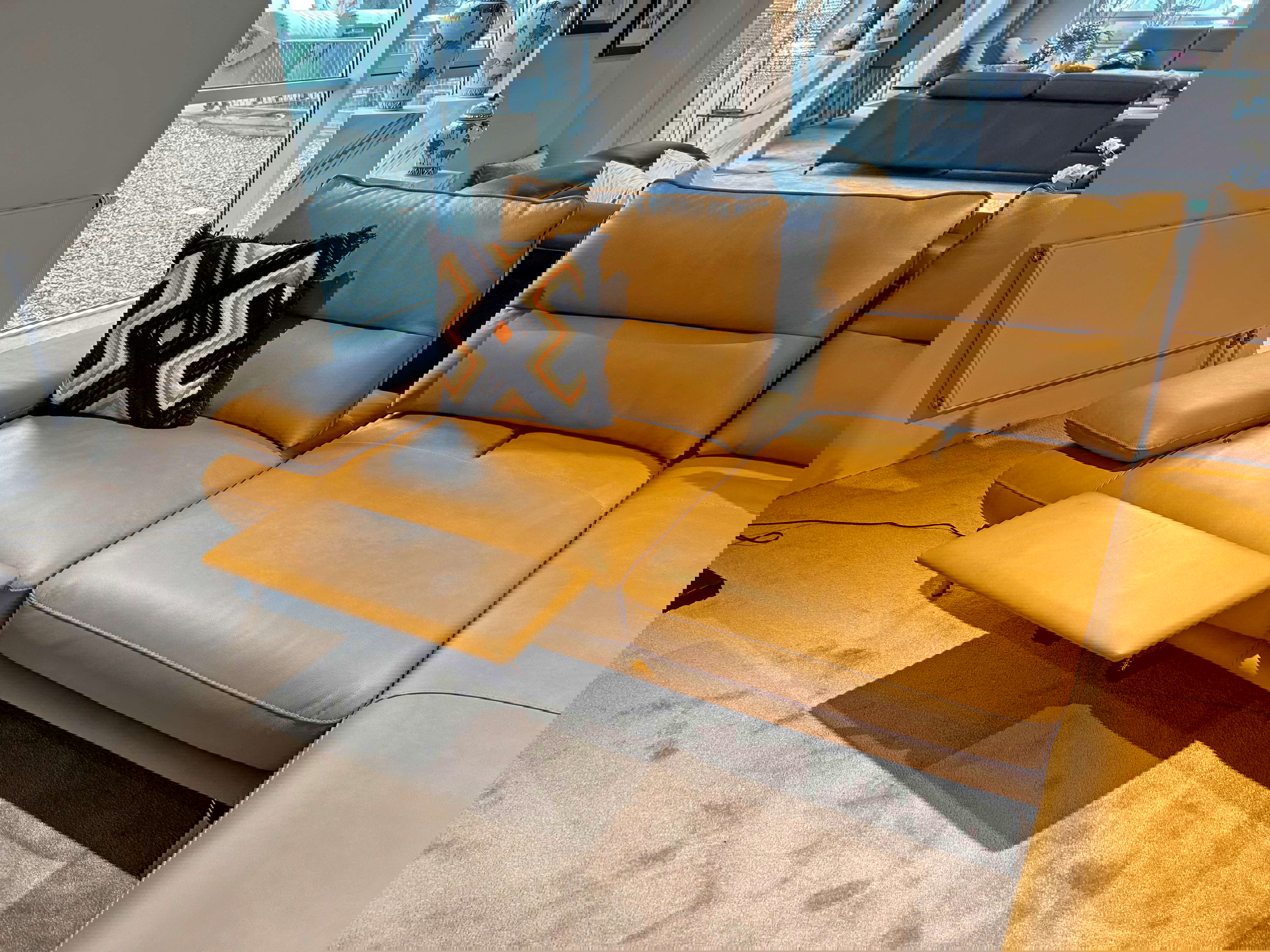 Cuoio Ecksofa mit motorischen Fußauszug in Leder-0597101300-35WW-A