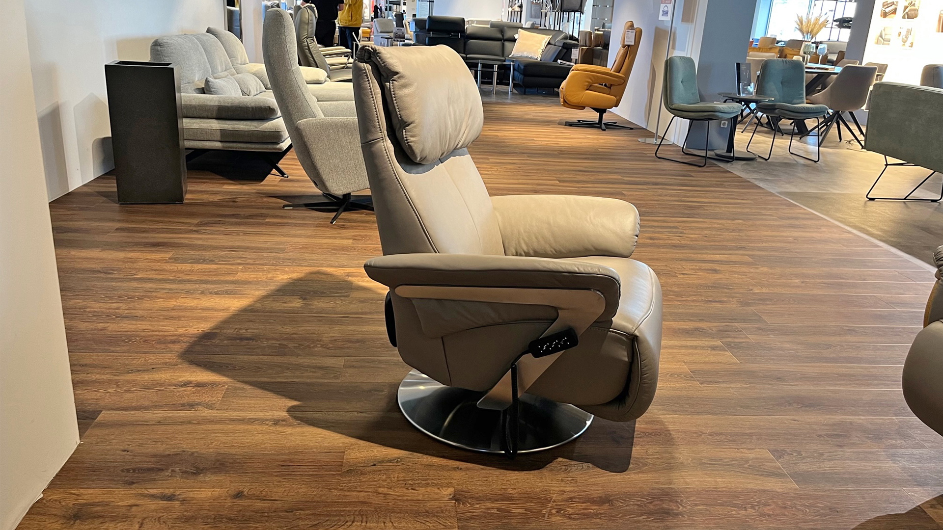 Himolla Relaxsessel mit motorischer Relaxfunktion in Leder -0147079204-36WW-A